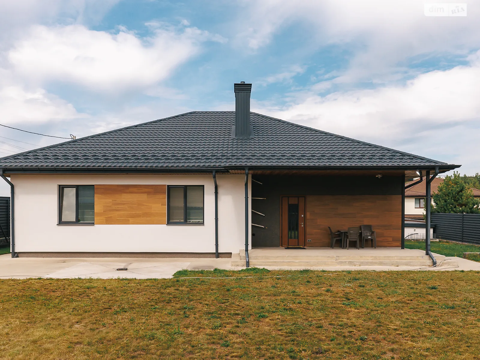 Продается одноэтажный дом 185.2 кв. м с верандой, цена: 295000 $ - фото 1