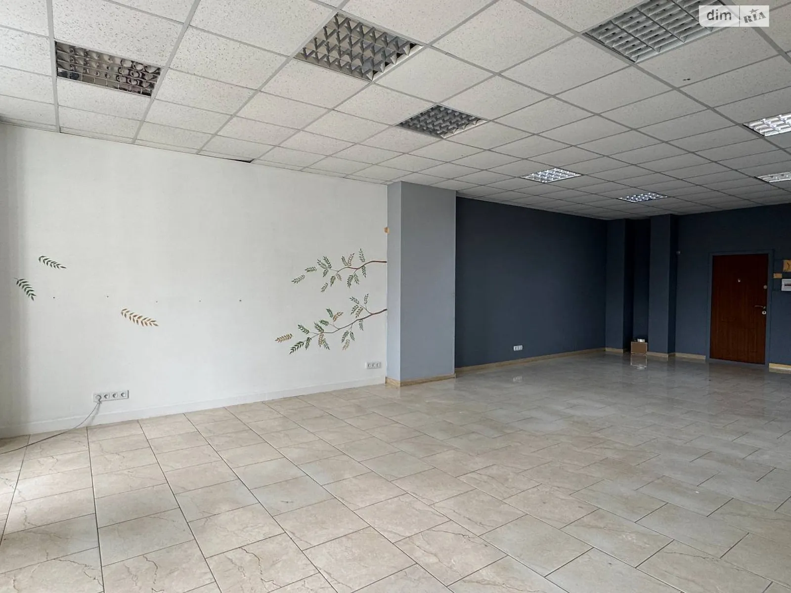 Продается офис 60 кв. м в бизнес-центре, цена: 53000 $ - фото 1