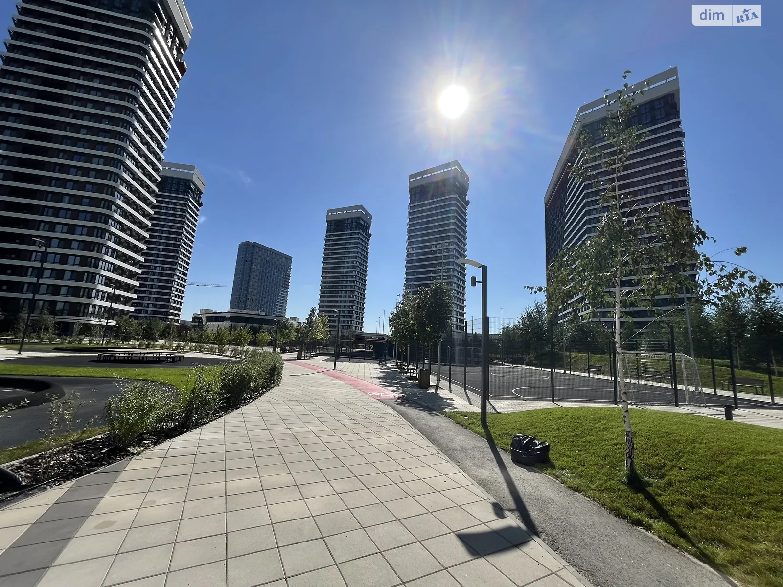 Продается 1-комнатная квартира 45 кв. м в Киеве, вул. Причальная, 10 - фото 1