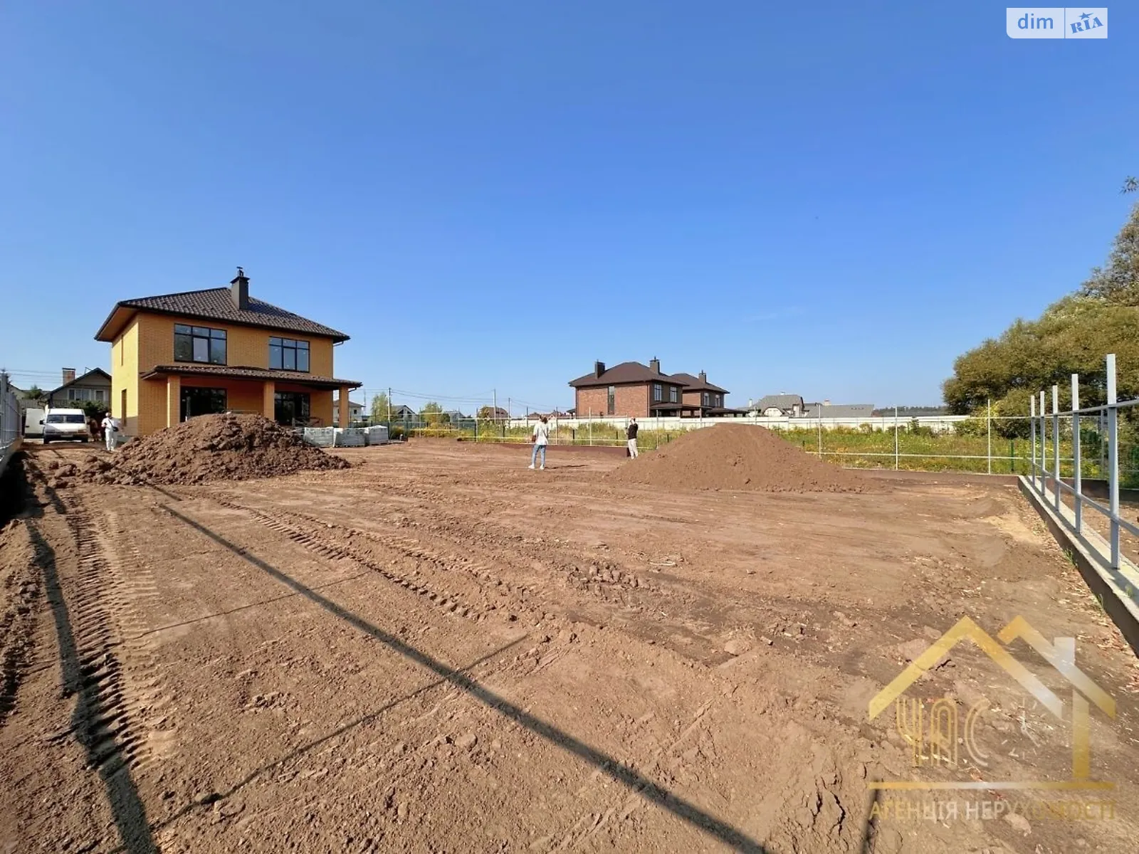 Продается дом на 2 этажа 182 кв. м с беседкой, цена: 255000 $ - фото 1