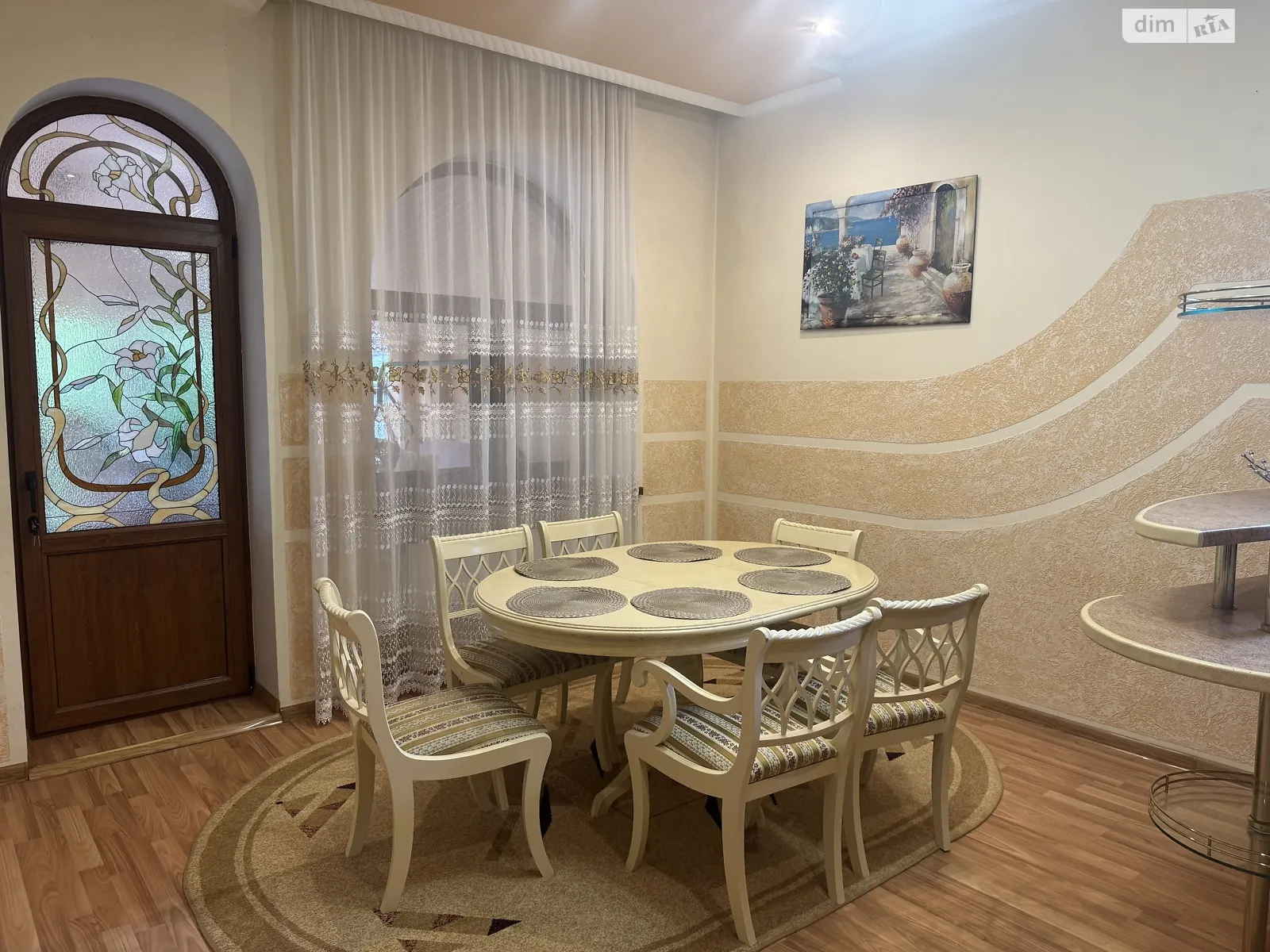 Продается дом на 2 этажа 295 кв. м с подвалом, цена: 320000 $ - фото 1