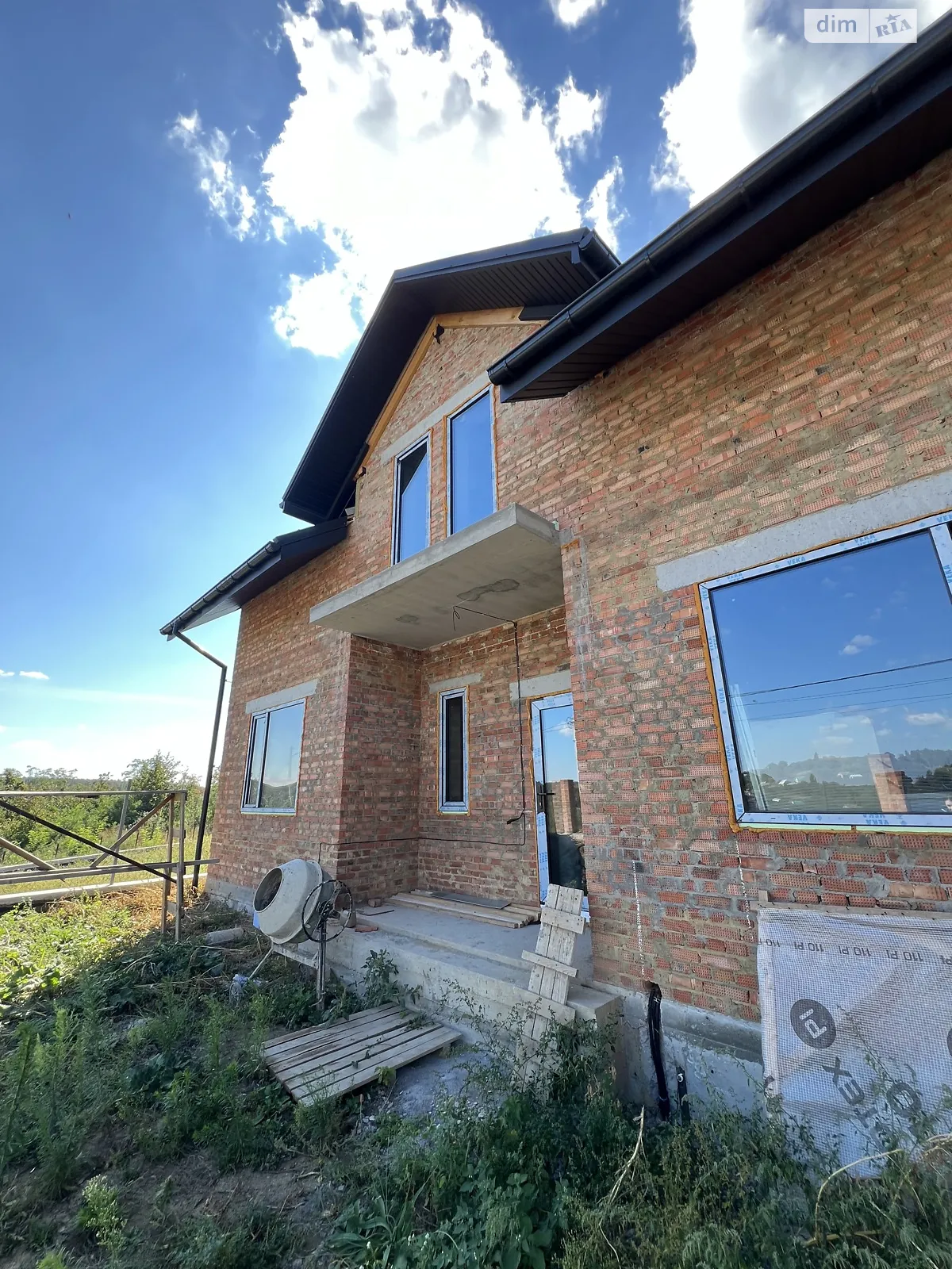 Продается дом на 2 этажа 163 кв. м с балконом, цена: 257000 $ - фото 1