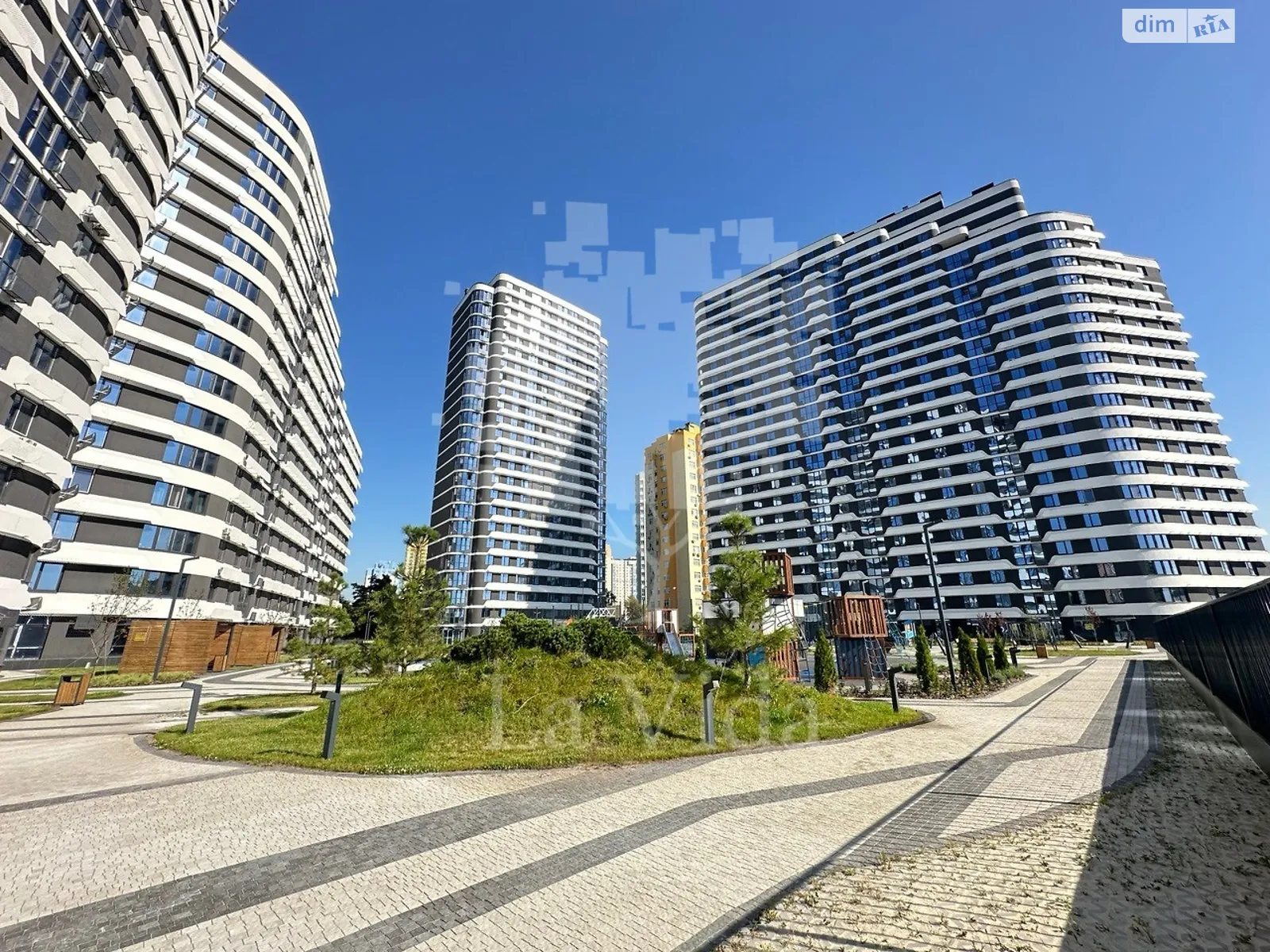 Продається 2-кімнатна квартира 70 кв. м у Києві, вул. Воскресенська, 2В - фото 1