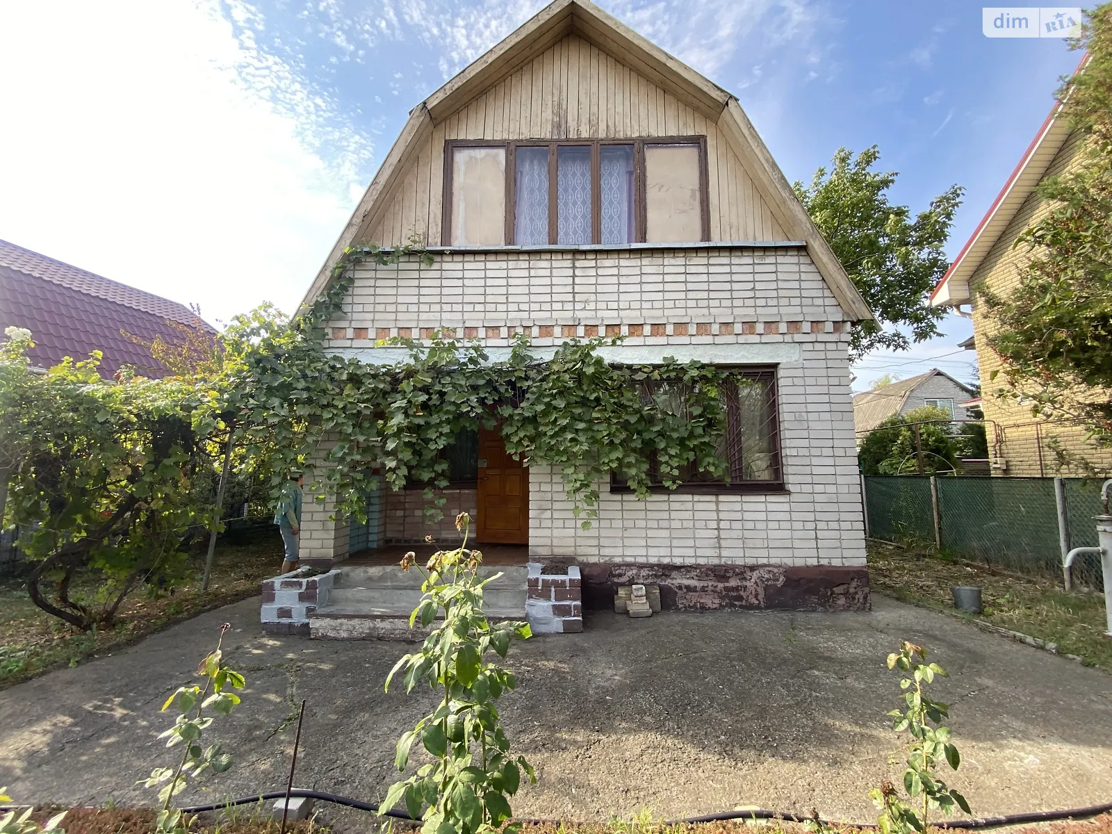 Продается дом на 2 этажа 59.7 кв. м с гаражом, цена: 40000 $ - фото 1