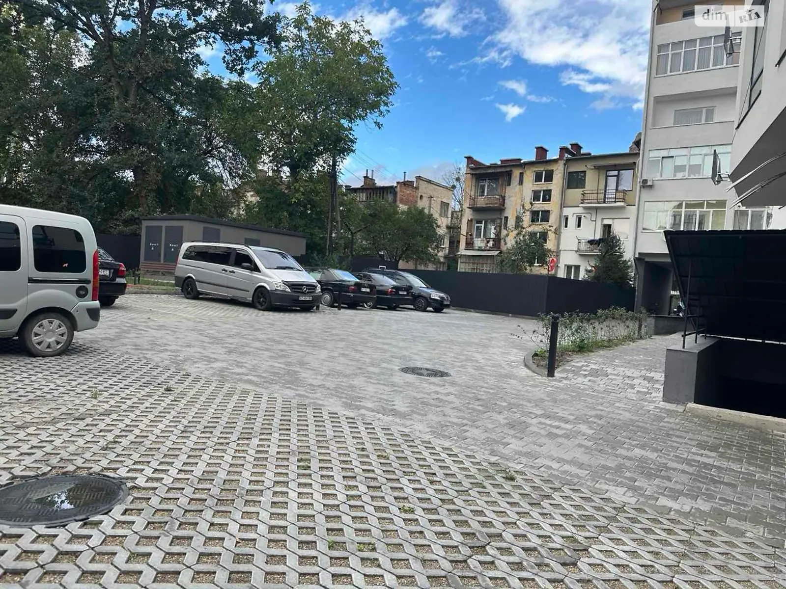 Продается 1-комнатная квартира 54.7 кв. м в Ивано-Франковске, ул. Вовчинецька, 55 - фото 1