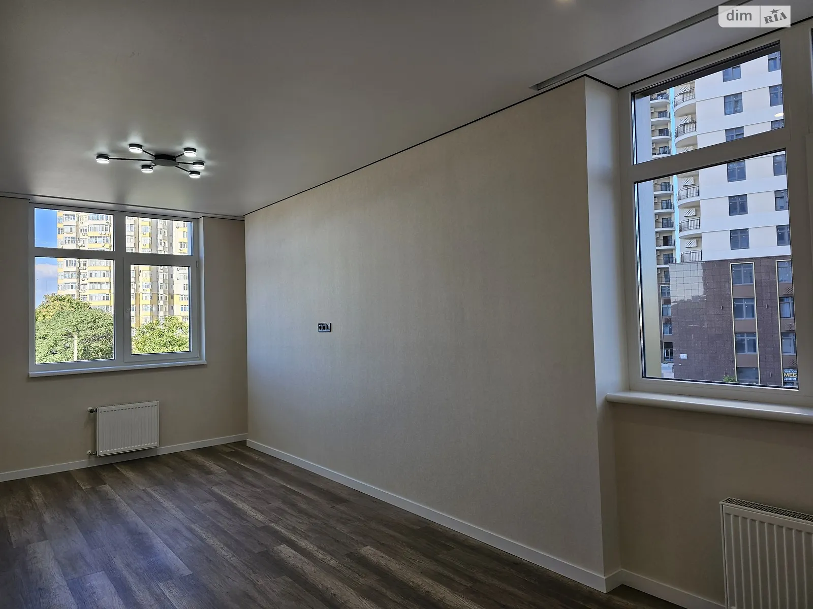 Продается 2-комнатная квартира 67 кв. м в Одессе, ул. Краснова, 1В - фото 1