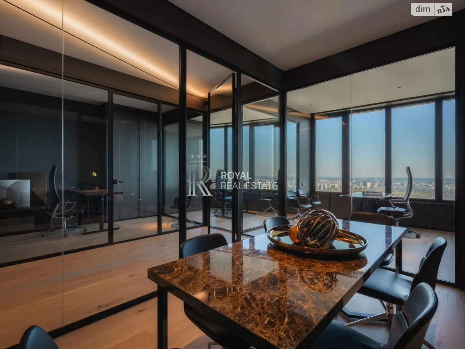 Продается офис 162 кв. м в бизнес-центре, цена: 690000 $ - фото 1