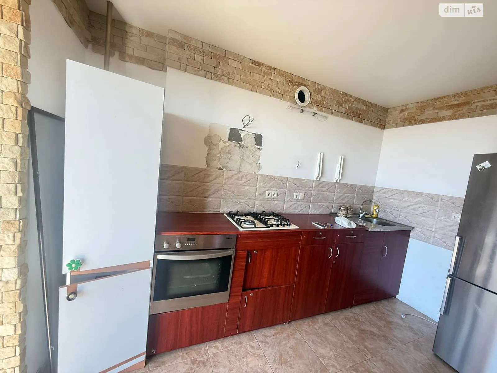 Продается 1-комнатная квартира 46 кв. м в Виннице, ул. Антонова Олега - фото 1