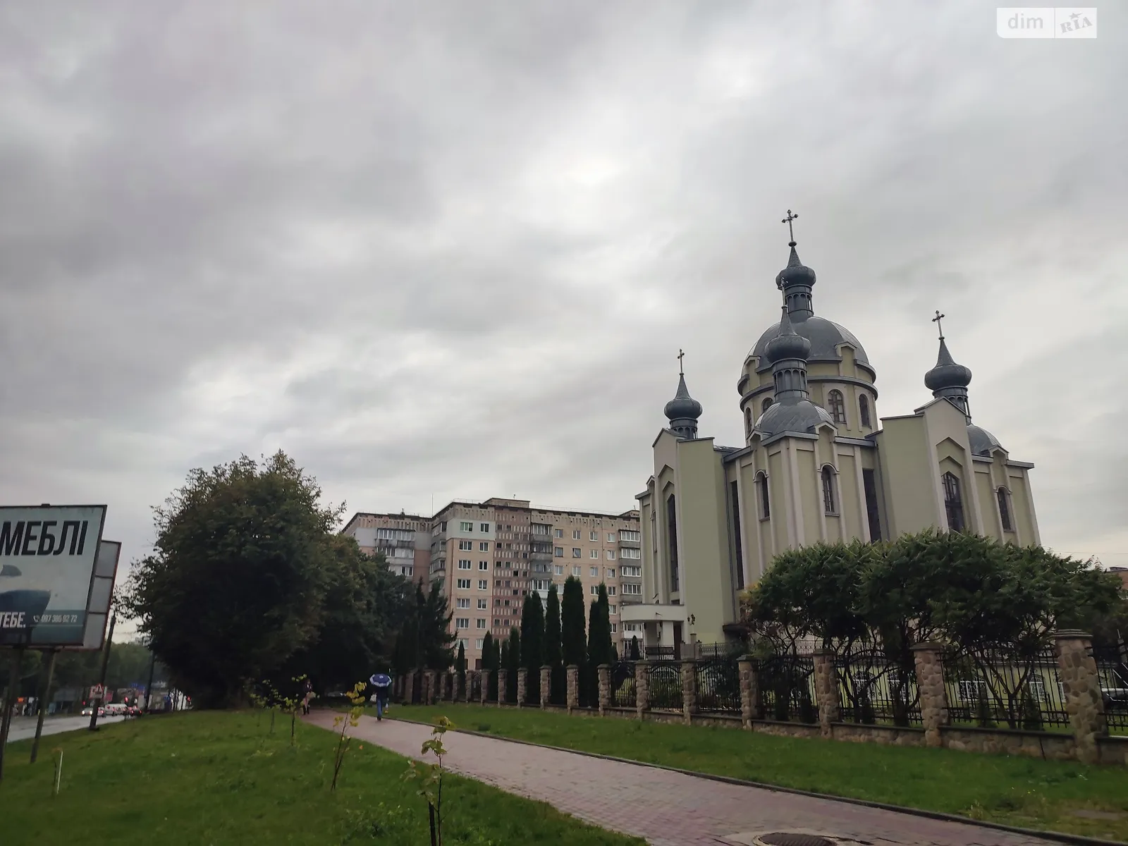 3-комнатная квартира 64 кв. м в Тернополе, ул. 15-го Апреля - фото 1