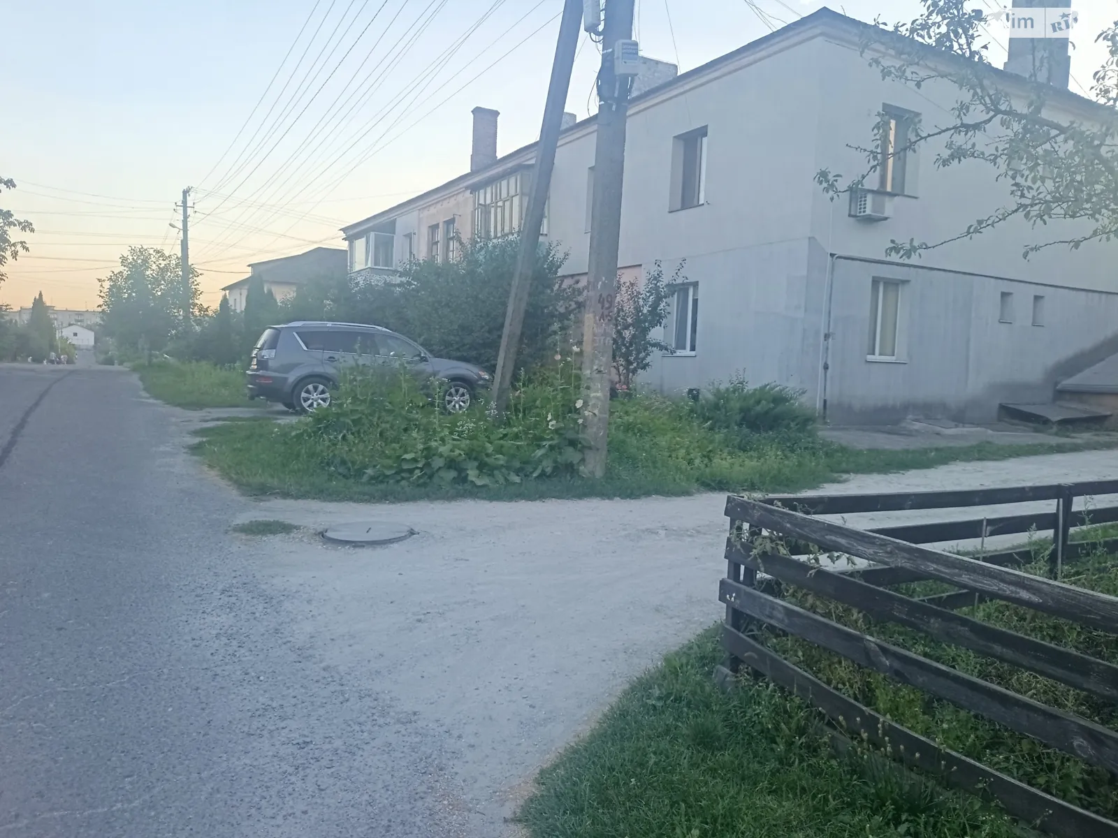 Продается 3-комнатная квартира 62.1 кв. м в Здолбунове, ул. Кармелюка, 9 - фото 1