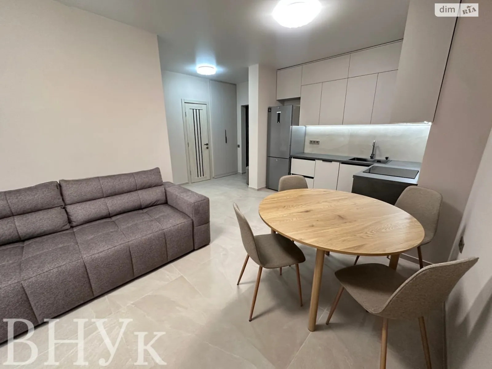 1-комнатная квартира 45.6 кв. м в Тернополе, ул. Цымбалистого - фото 1