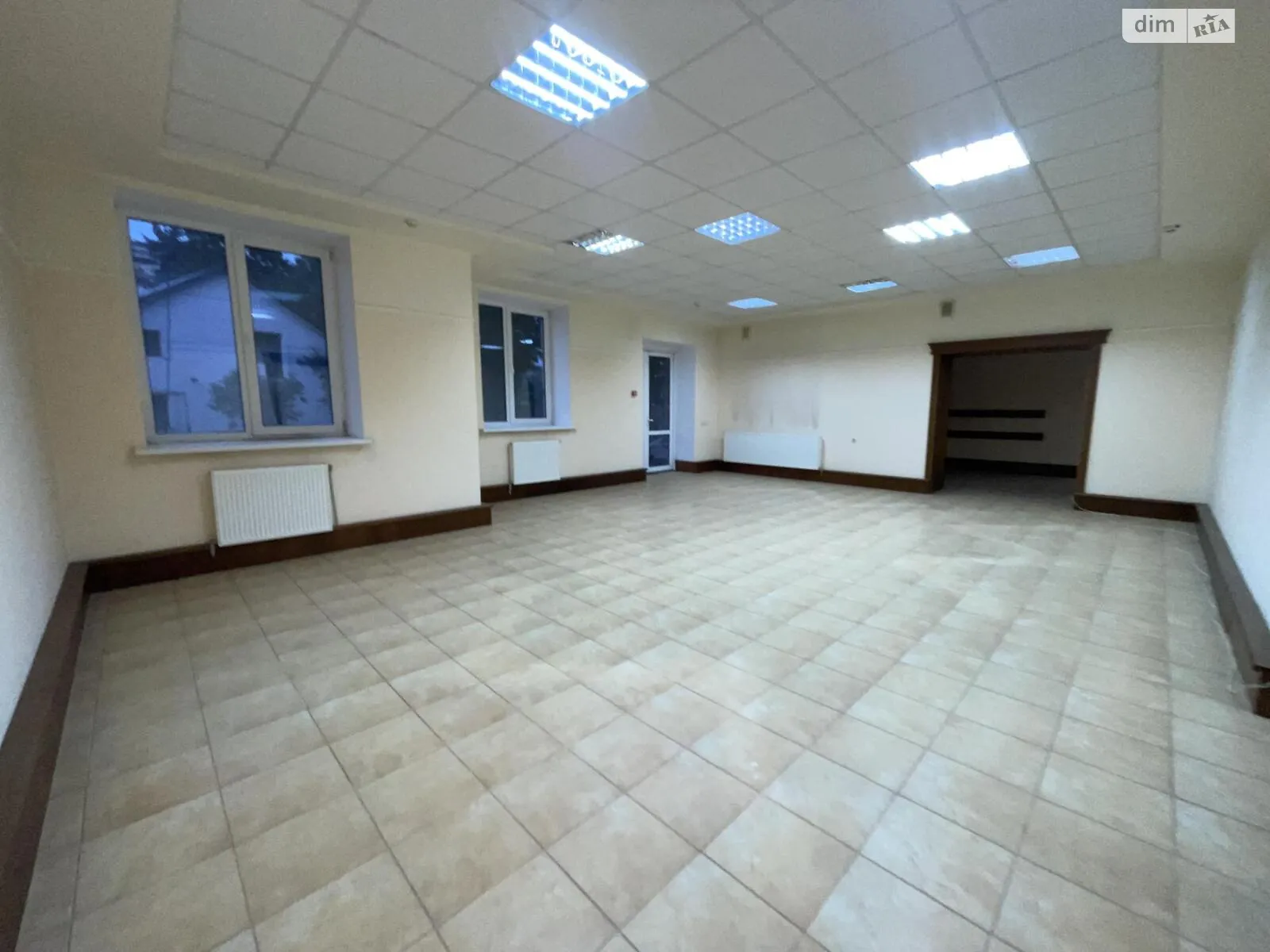 Сдается в аренду помещения свободного назначения 267 кв. м в 6-этажном здании, цена: 106800 грн - фото 1