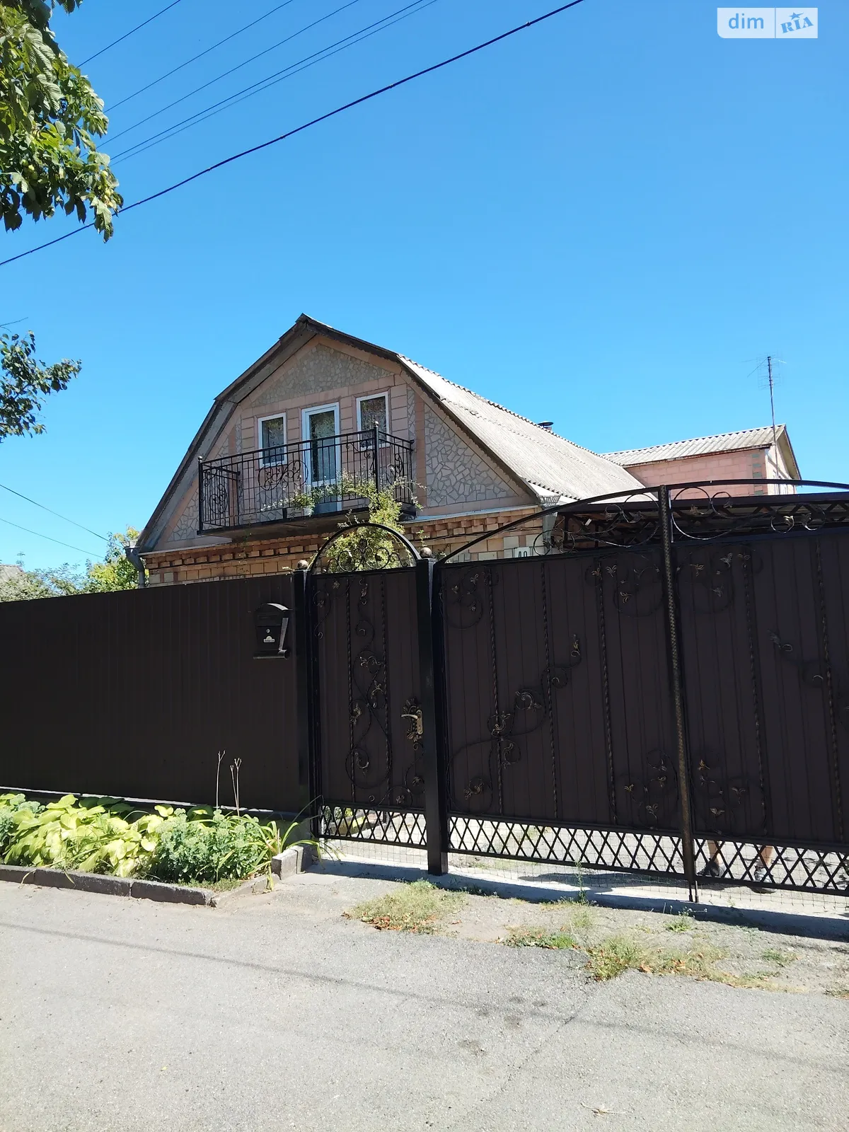 Продается дом на 2 этажа 71.9 кв. м с камином, цена: 46000 € - фото 1