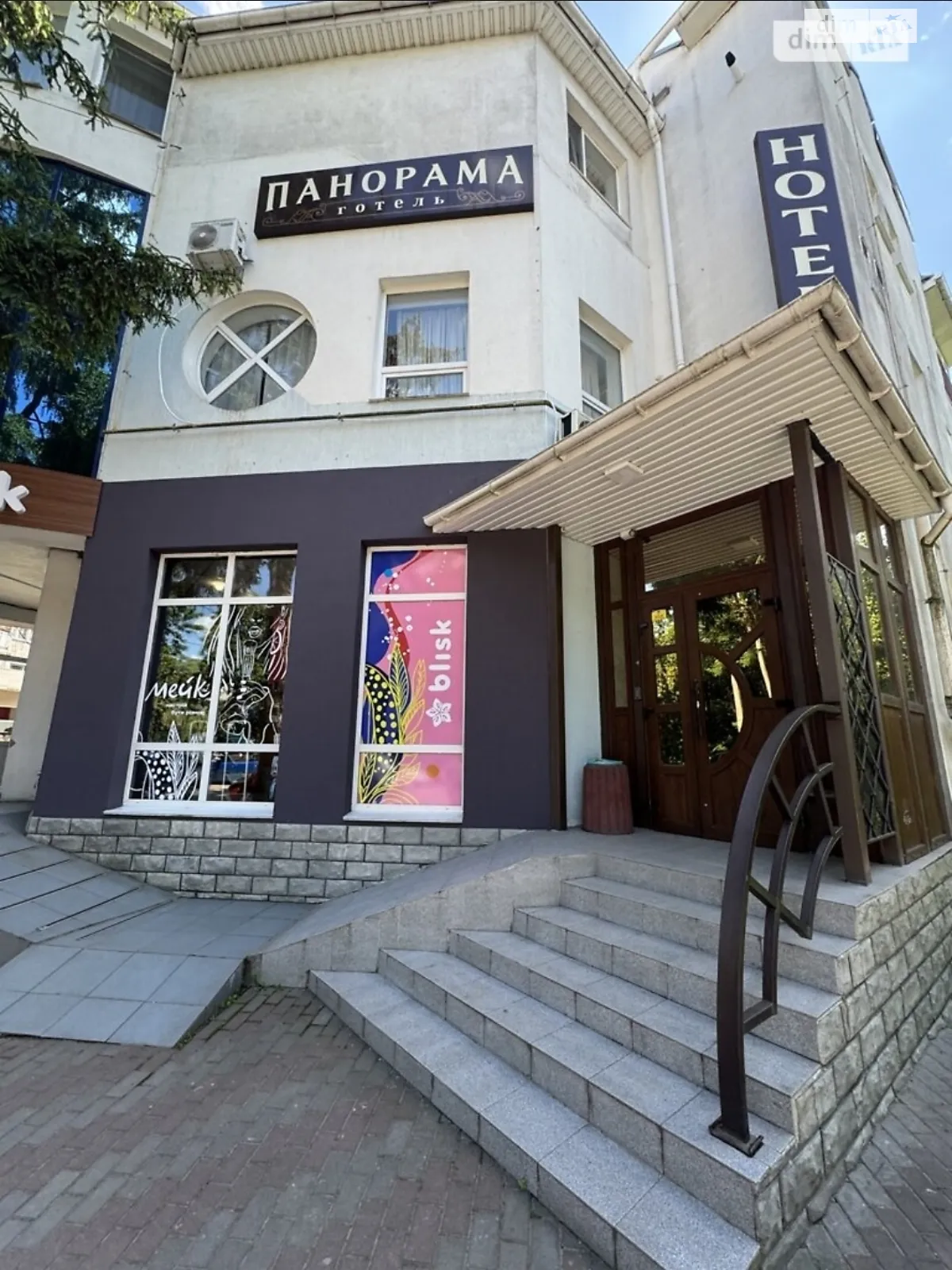 Продается объект сферы услуг 200 кв. м в 3-этажном здании, цена: 200000 $ - фото 1