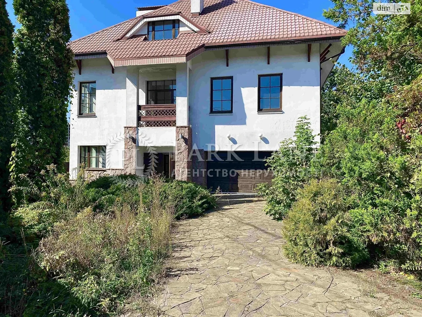 Сдается в аренду дом на 3 этажа 400 кв. м с мебелью, цена: 4000 $ - фото 1