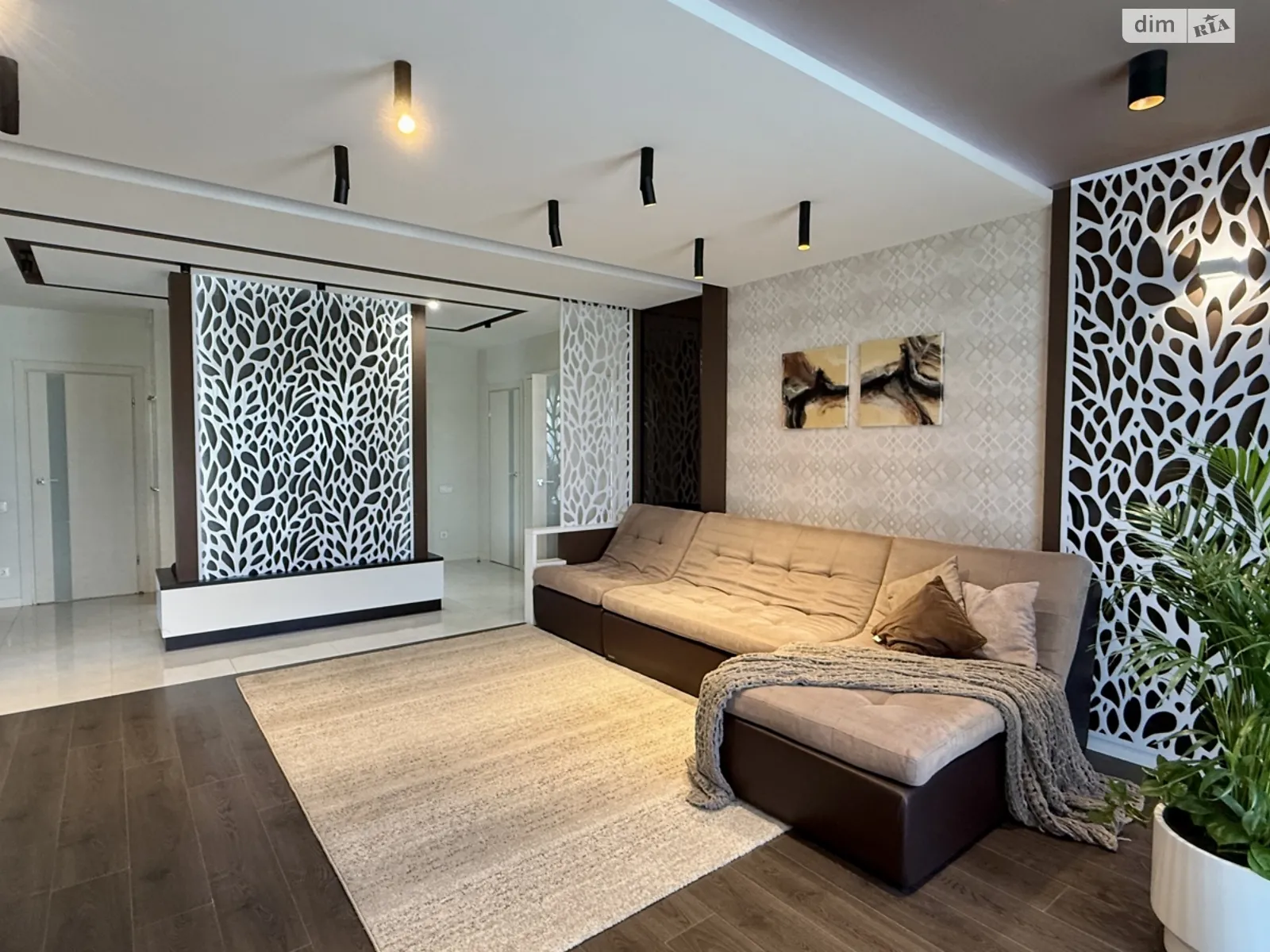 Продається 3-кімнатна квартира 127 кв. м у Крихівцях, вул. Слобідська - фото 1