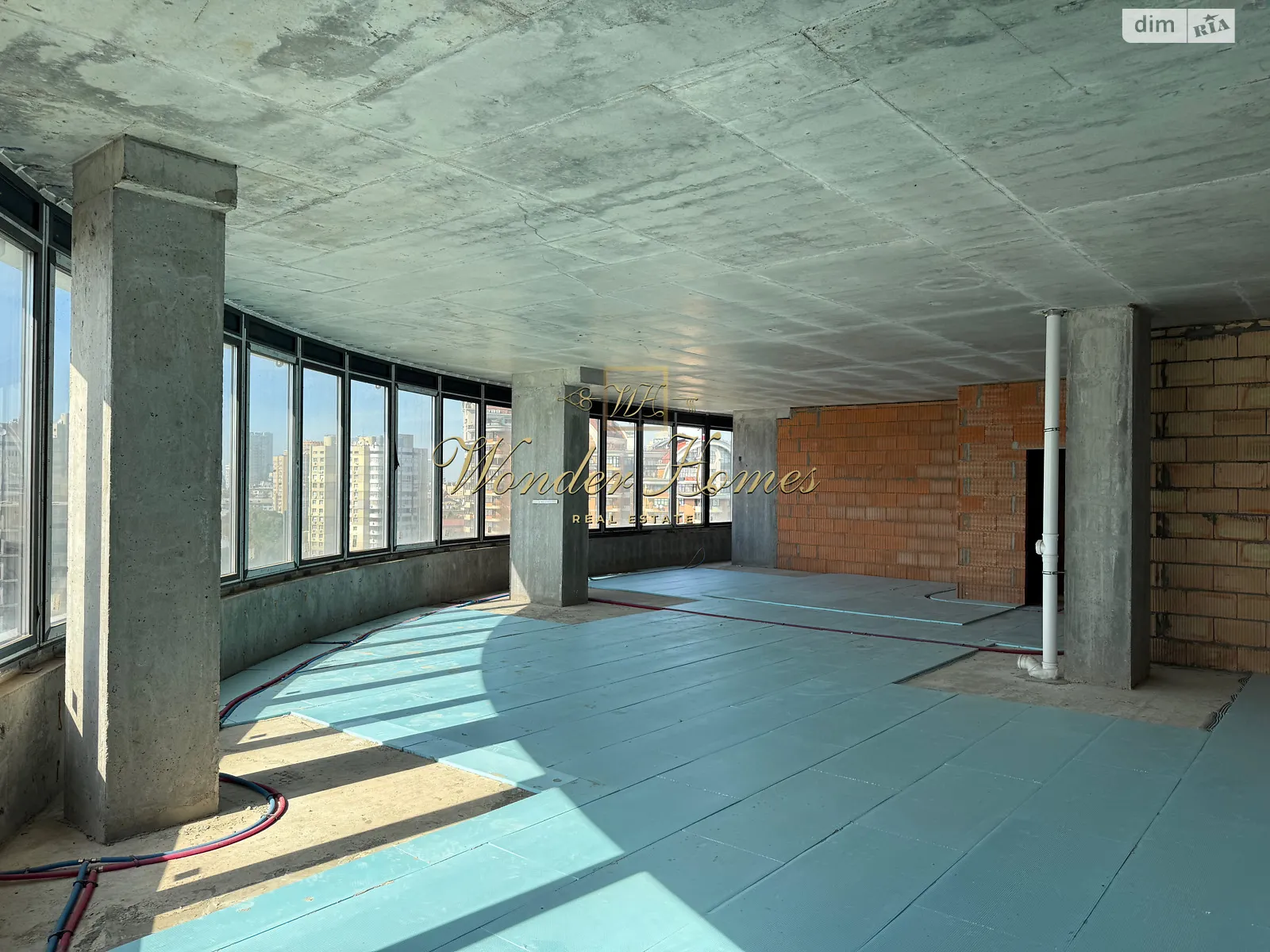 Продается 3-комнатная квартира 116.67 кв. м в Киеве, ул. Старонаводницкая, 16Б - фото 1