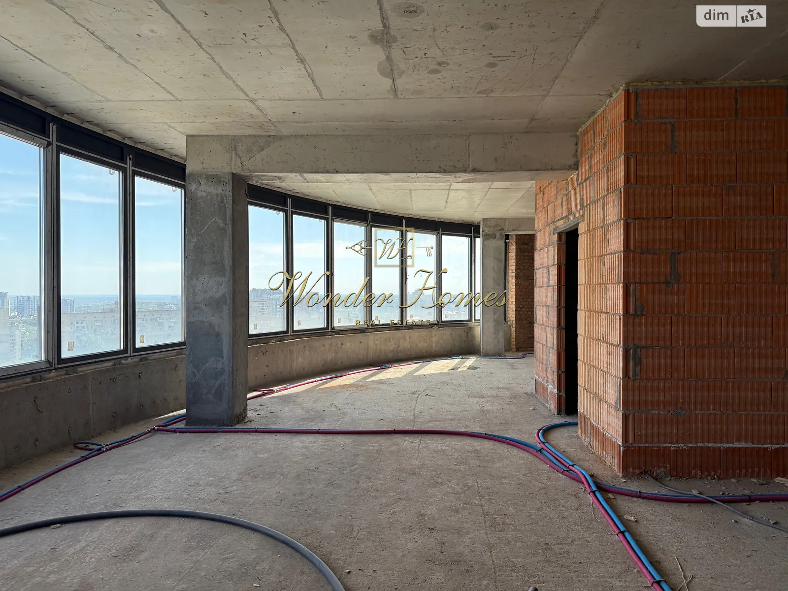 Продается 2-комнатная квартира 83.27 кв. м в Киеве, ул. Старонаводницкая, 16Б - фото 1