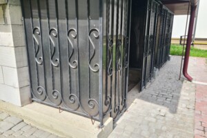 Продаж офісного приміщення, Тернопіль, р‑н. Дружба, Цегельний провулок