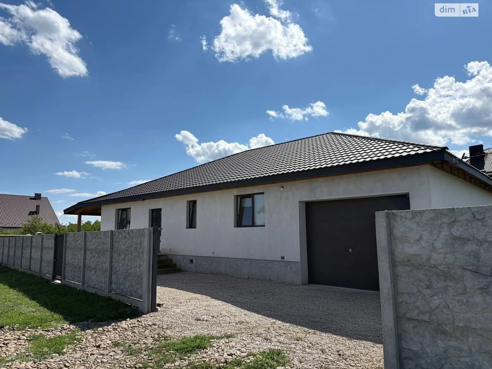 Продается одноэтажный дом 153.9 кв. м с камином, цена: 125000 $ - фото 1
