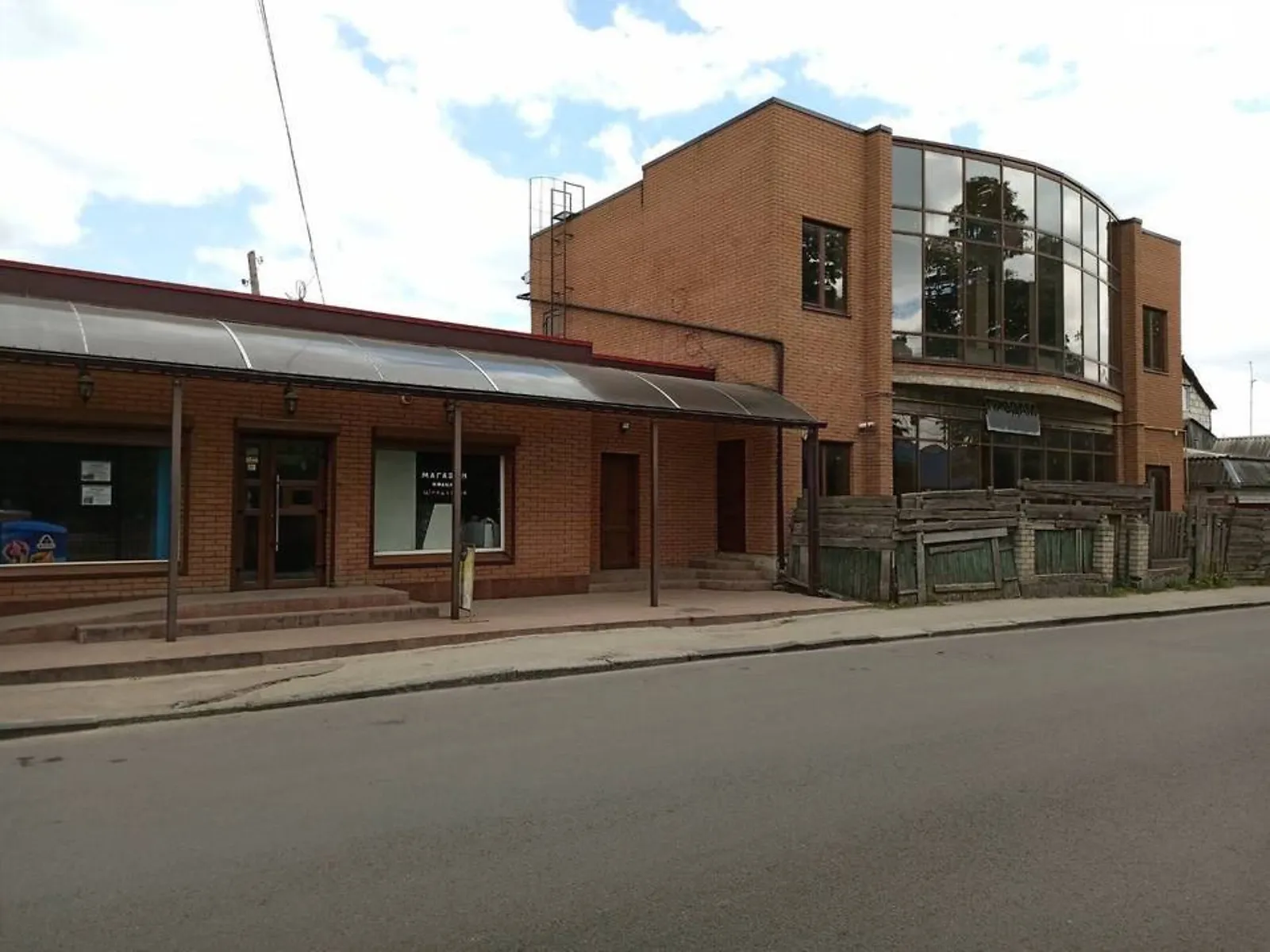 Продается помещения свободного назначения 300 кв. м в 2-этажном здании, цена: 350000 $ - фото 1