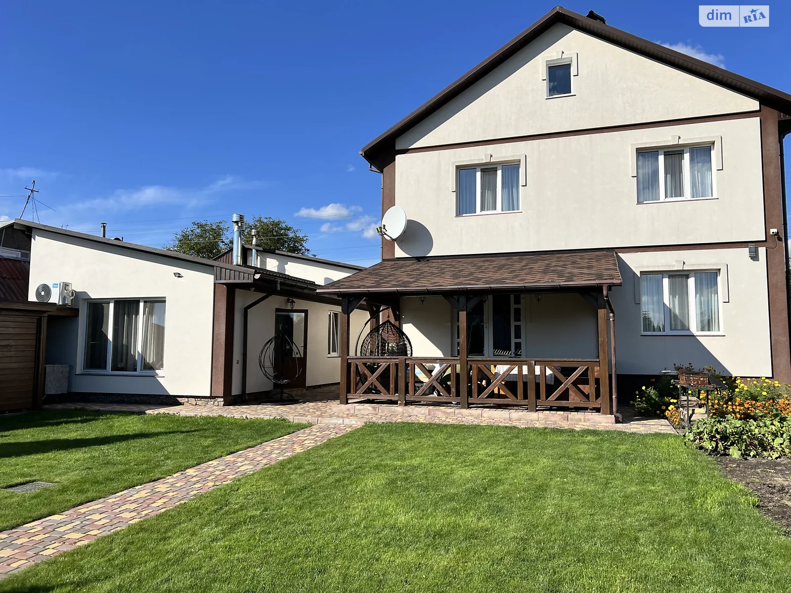 Продается дом на 2 этажа 142 кв. м с мебелью, цена: 245000 $ - фото 1