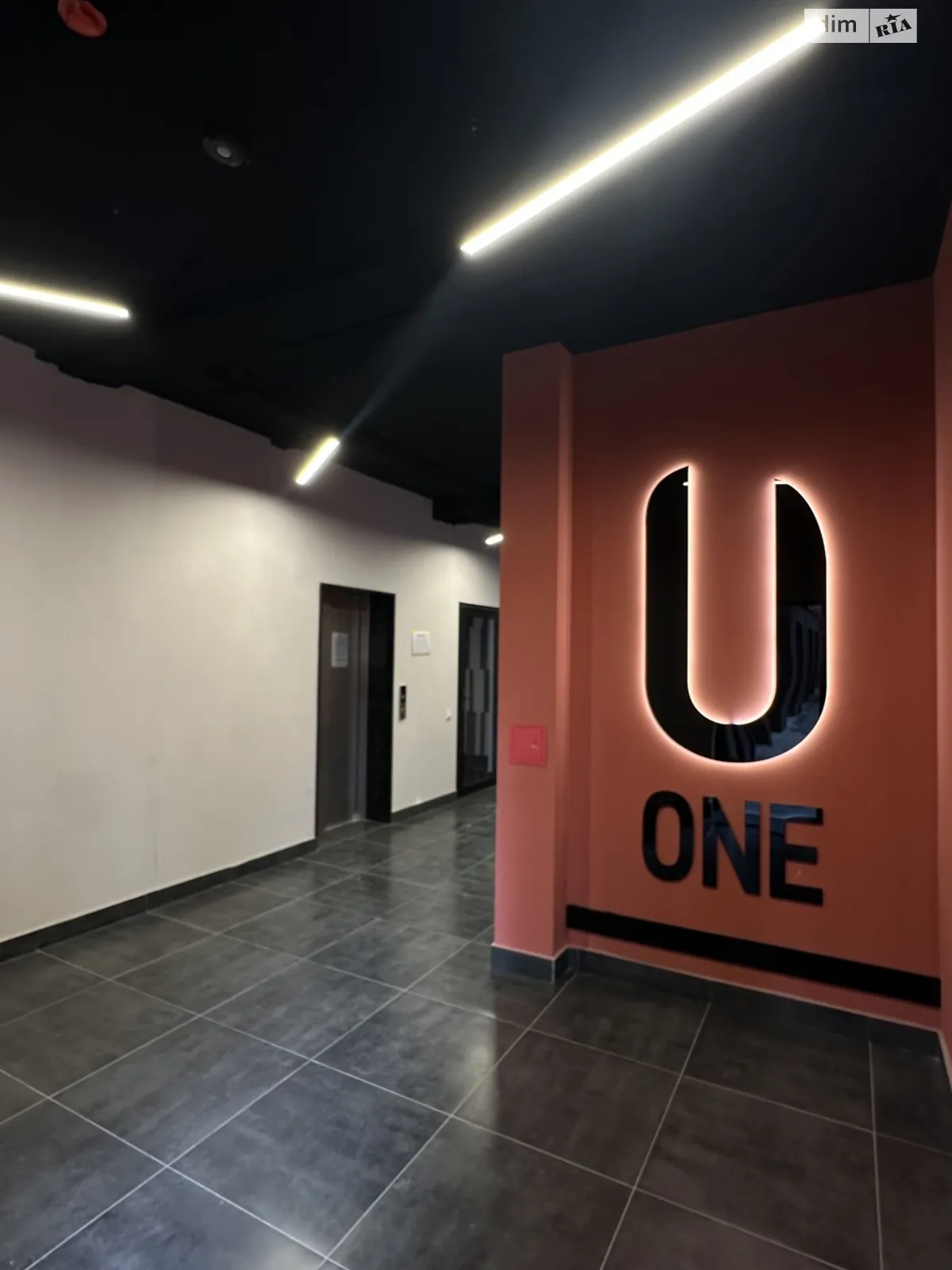 Продается 1-комнатная квартира 44 кв. м в Ивано-Франковске, ул. Вовчинецька, 221Г - фото 1