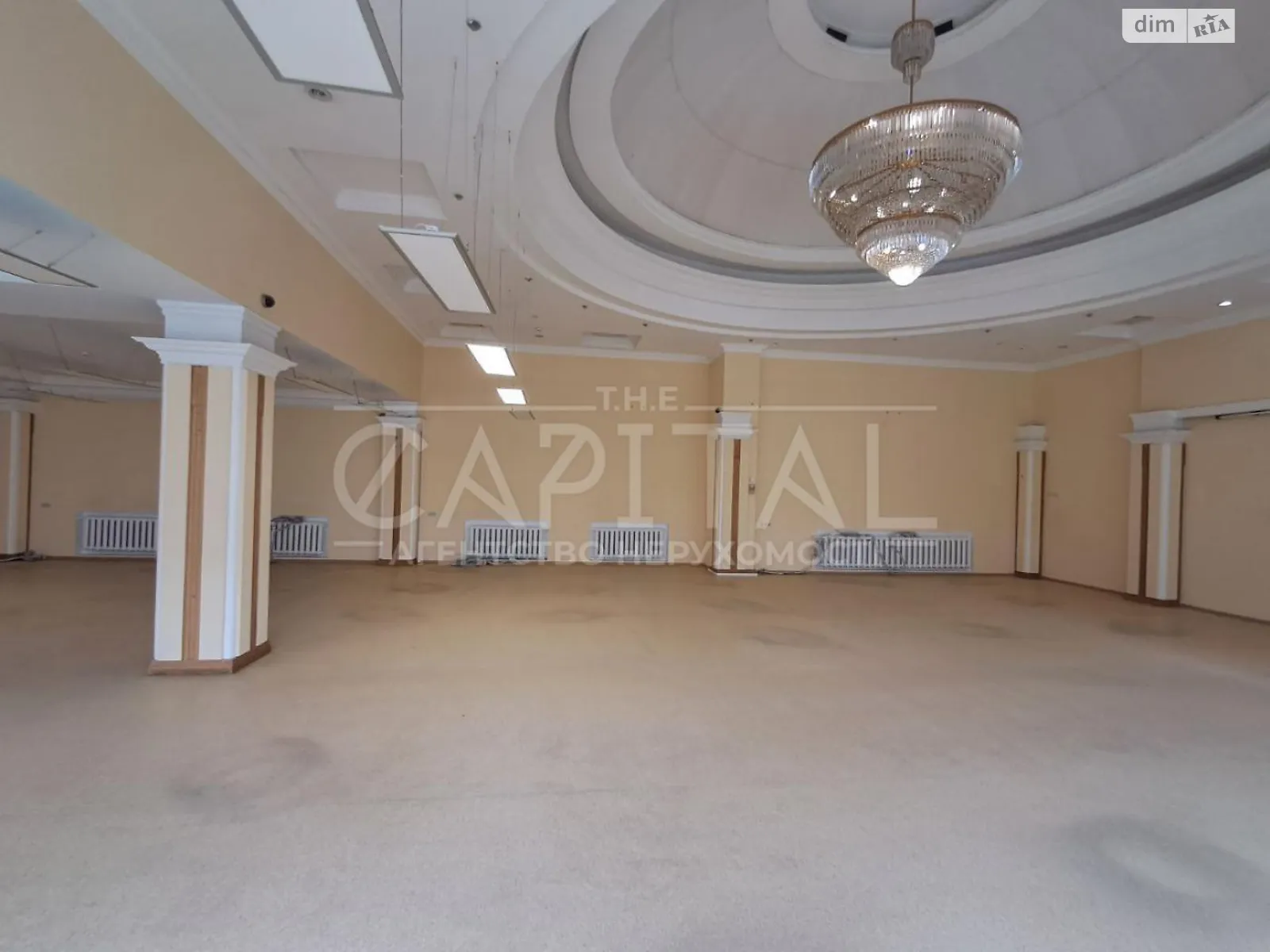 Сдается в аренду офис 580 кв. м в бизнес-центре, цена: 10440 $ - фото 1
