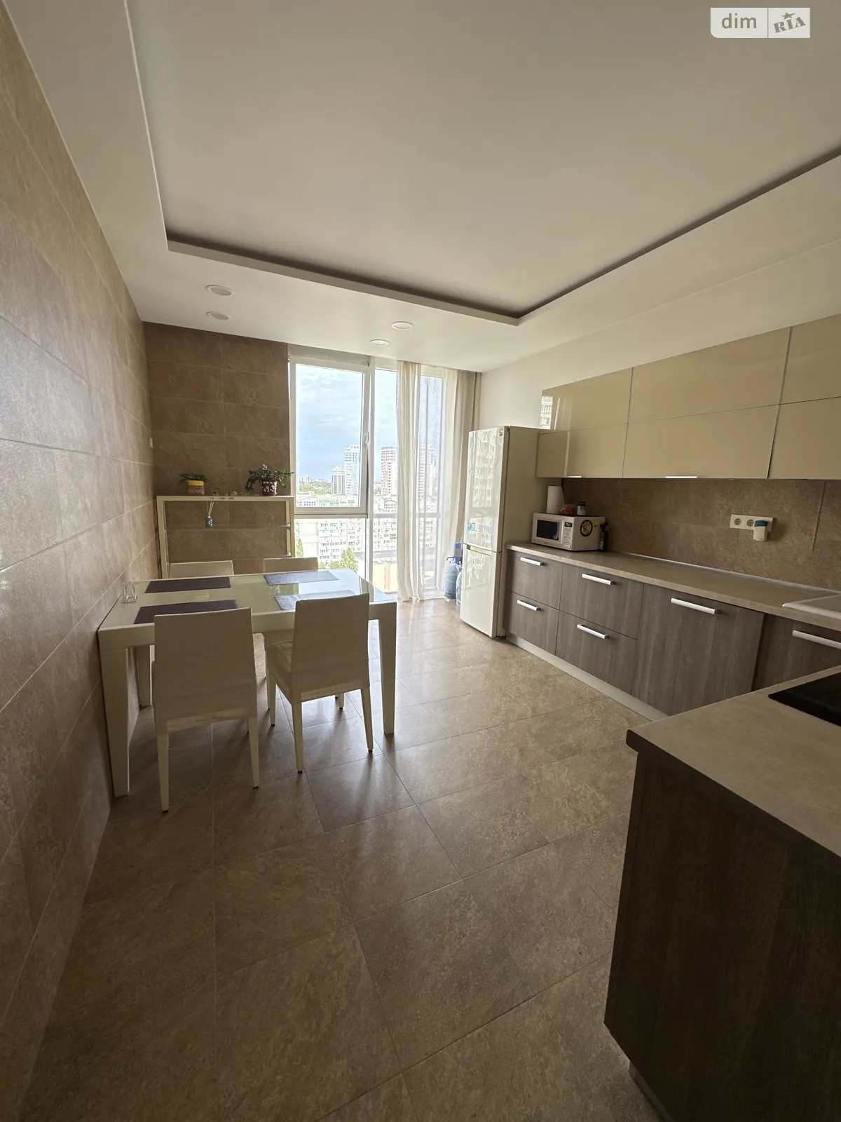 Продается 2-комнатная квартира 68 кв. м в Одессе, ул. Добровольцев(Маршала Говорова), 10/6 - фото 1