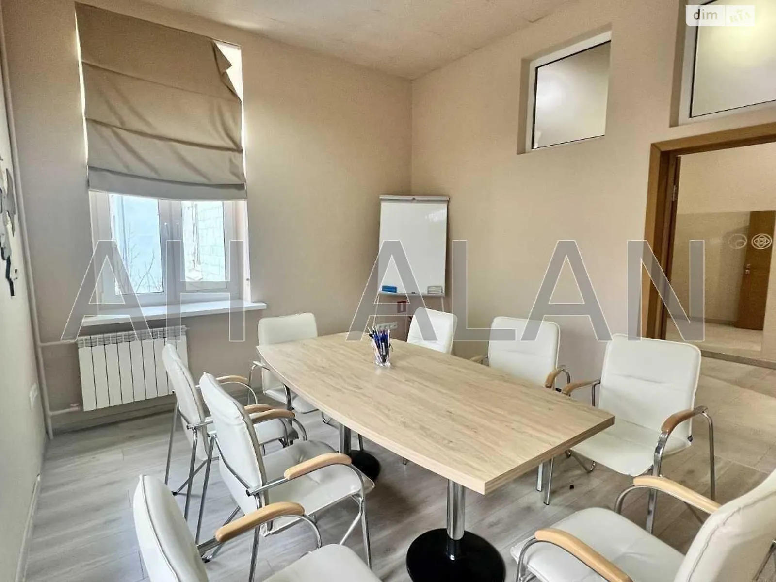 Здається в оренду приміщення вільного призначення 280 кв. м в 5-поверховій будівлі, цена: 2500 $ - фото 1