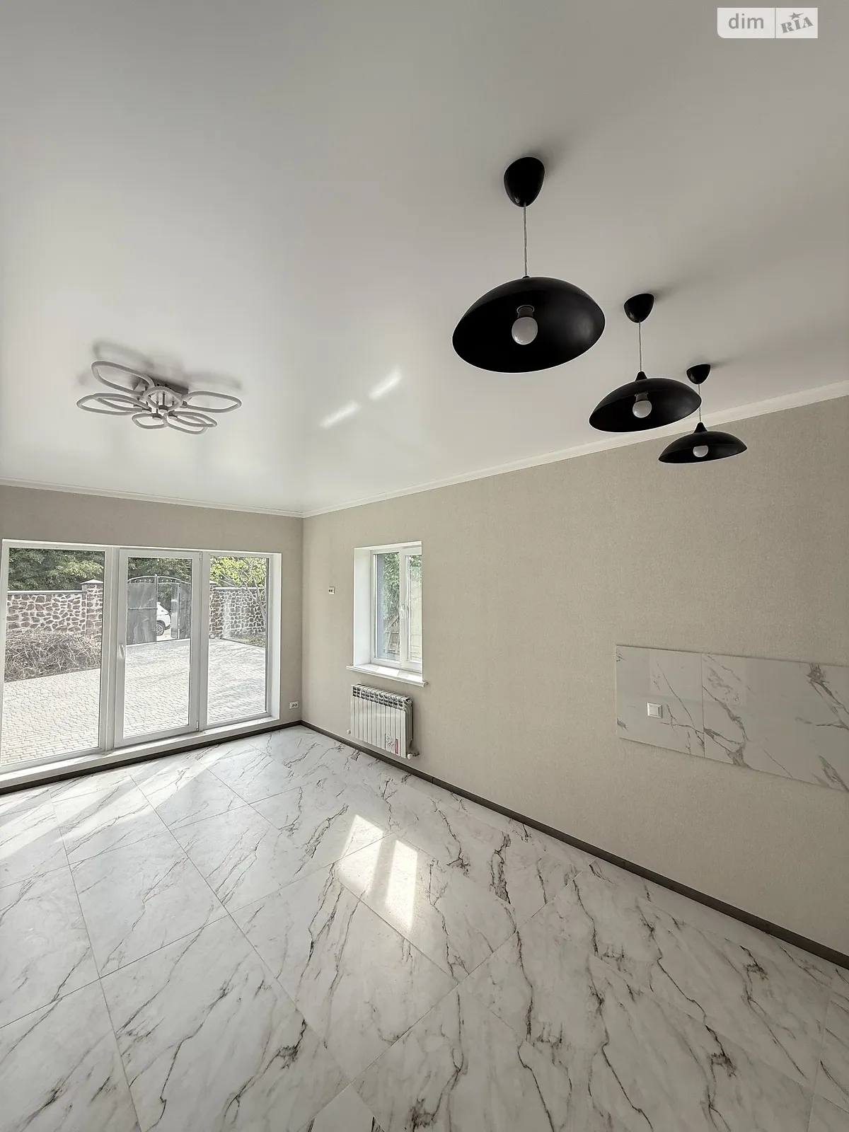 Продается одноэтажный дом 93 кв. м с участком, цена: 150000 $ - фото 1