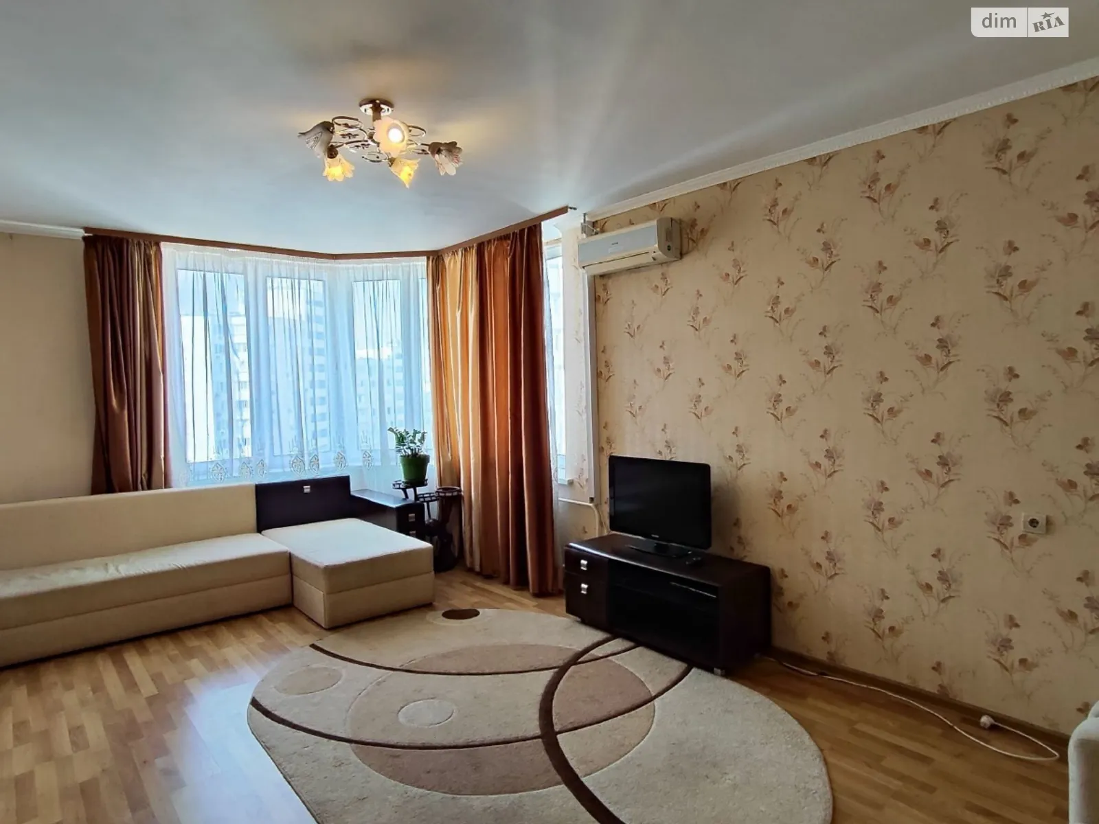 Продается 1-комнатная квартира 52.7 кв. м в Киеве, ул. Драгоманова, 6А - фото 1