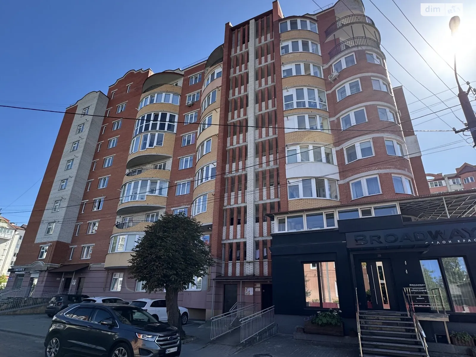 1-кімнатна квартира 53.6 кв. м у Тернополі, вул. Польового Омеляна, 4Б - фото 1