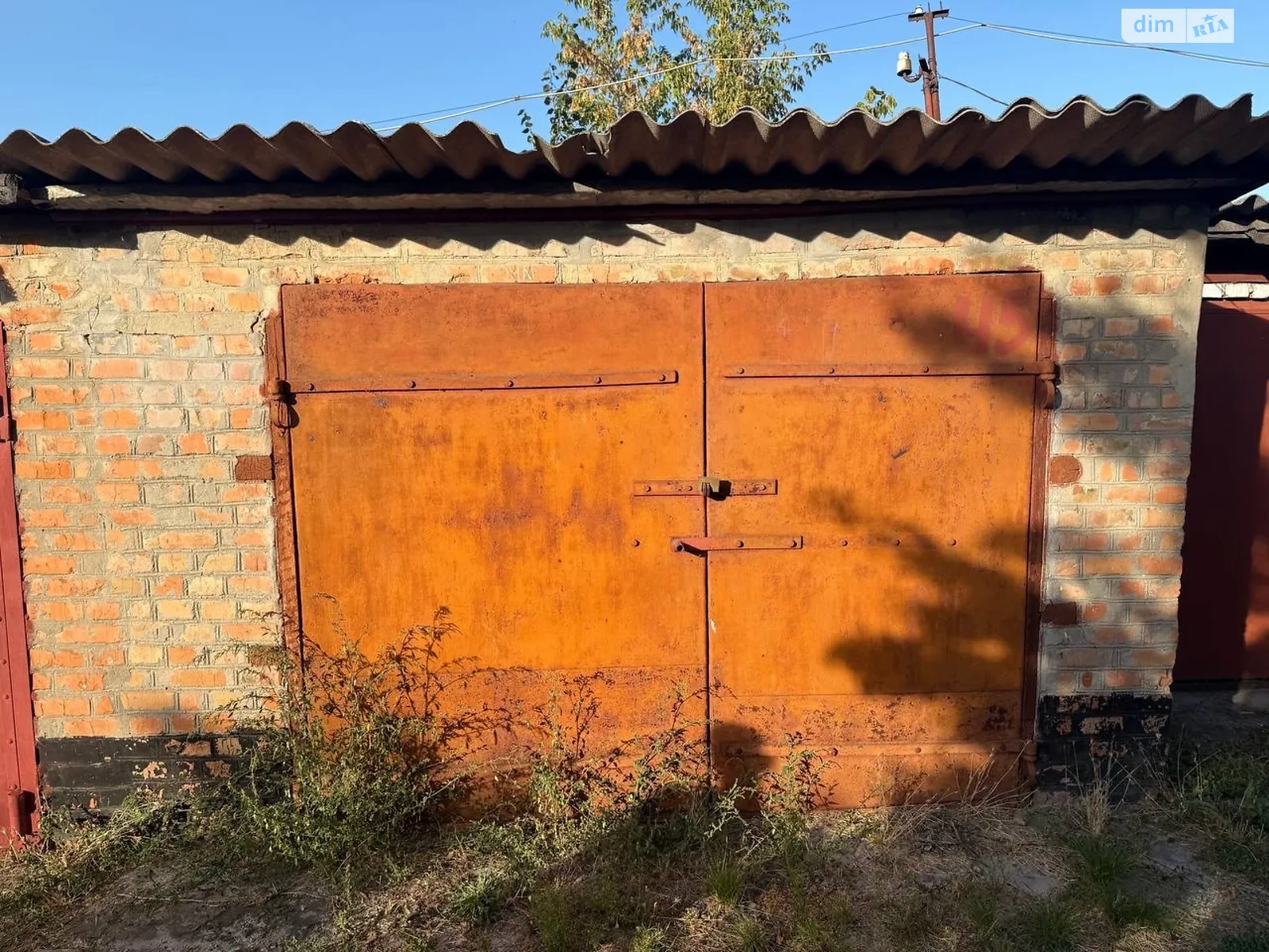 Продается отдельно стоящий гараж под легковое авто на 24 кв. м, цена: 5500 $ - фото 1