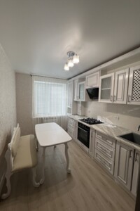 Продаж квартири, Кропивницький, р‑н. Центр, Степана Бандери (Гагаріна) вулиця