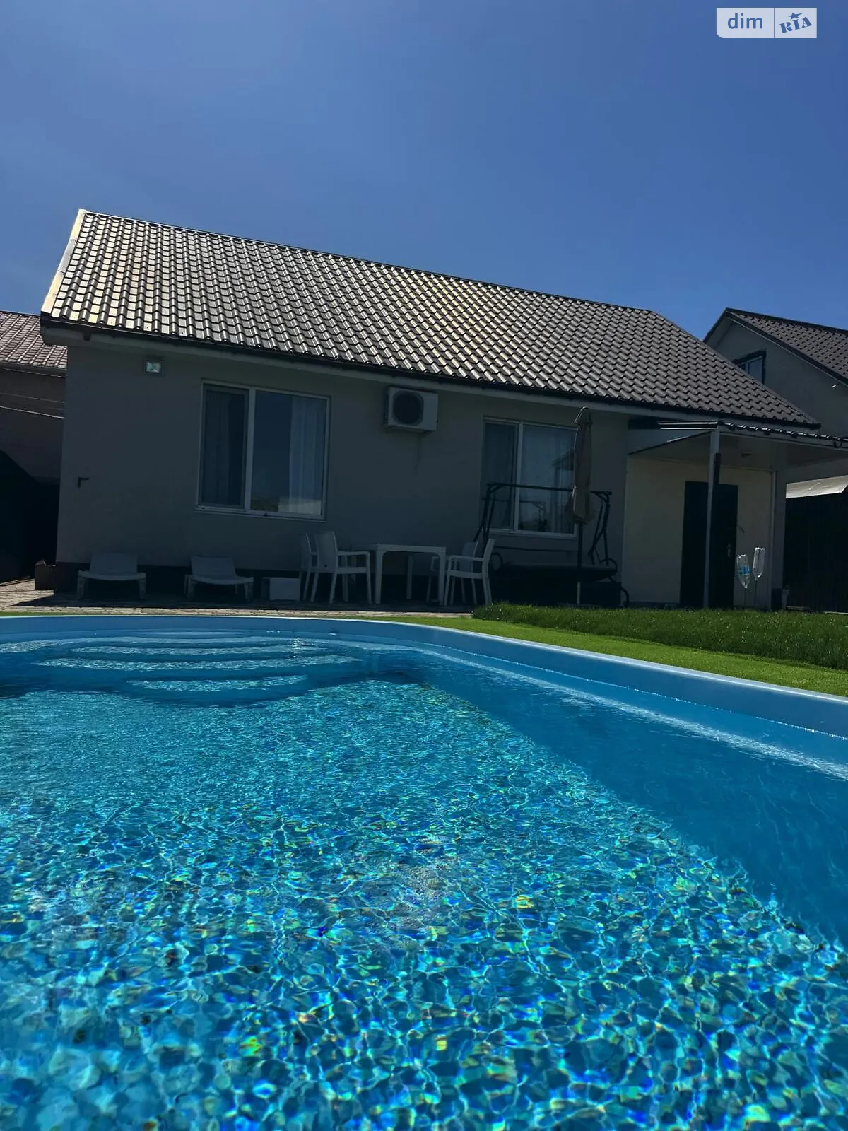 Продается одноэтажный дом 141 кв. м с гаражом, цена: 120000 $ - фото 1