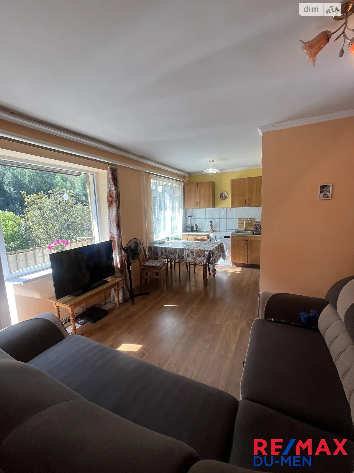 Продается 2-комнатная квартира 43.71 кв. м в Рахове, ул. Хмельницкого Б., 73 - фото 1