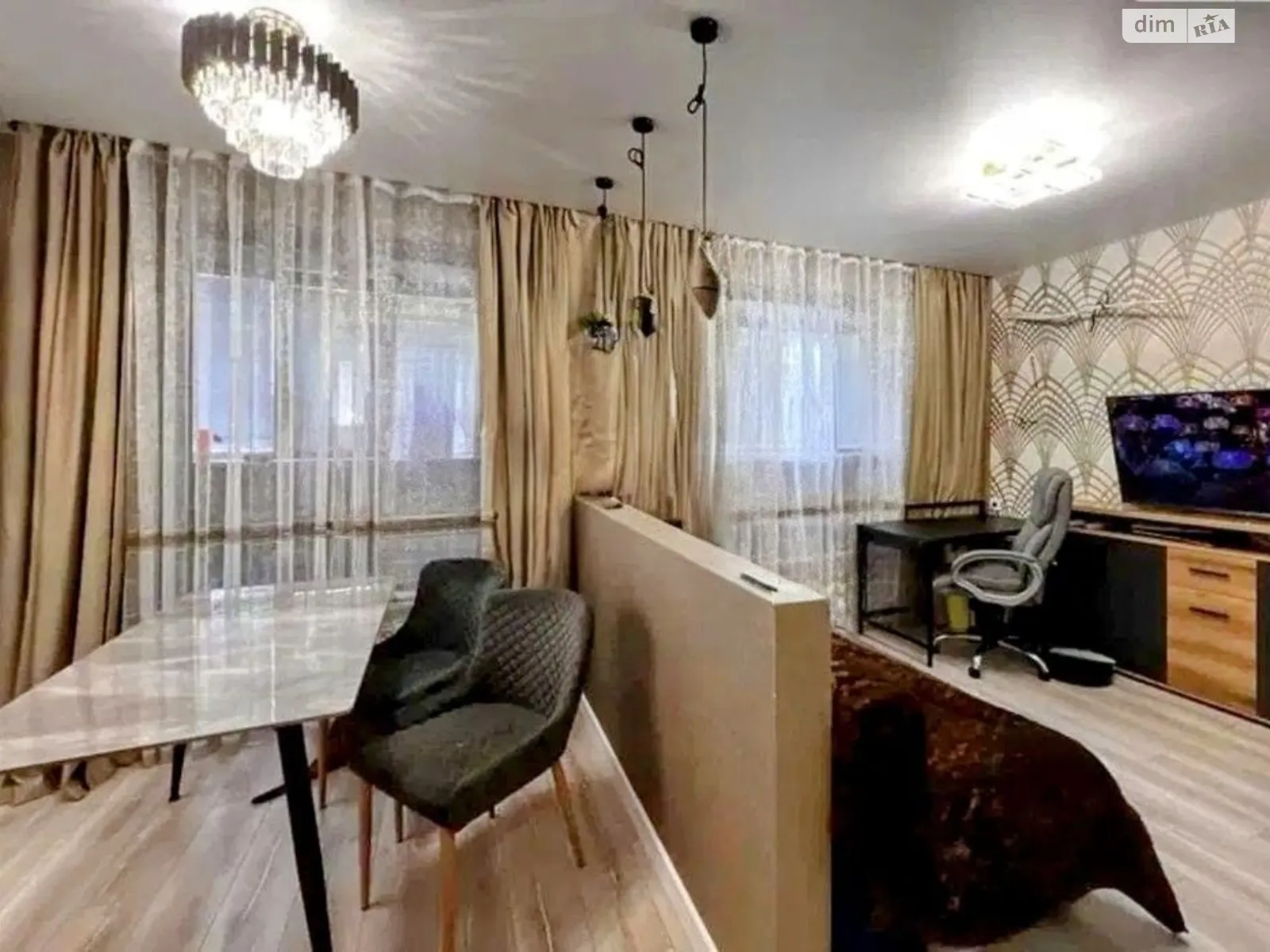 Продается 1-комнатная квартира 38 кв. м в Харькове, ул. Драгоманова, 6 - фото 1