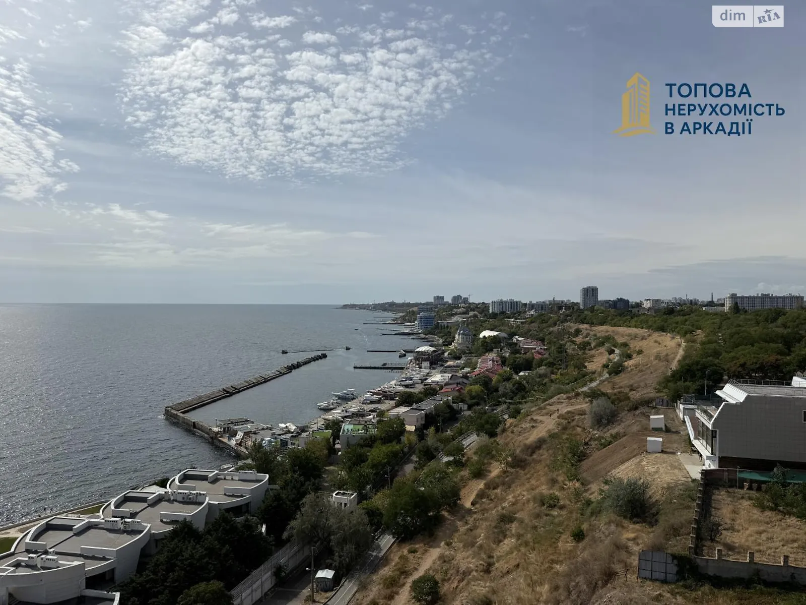 Продается 2-комнатная квартира 70 кв. м в Одессе, пер. Мореходный, 2А - фото 1