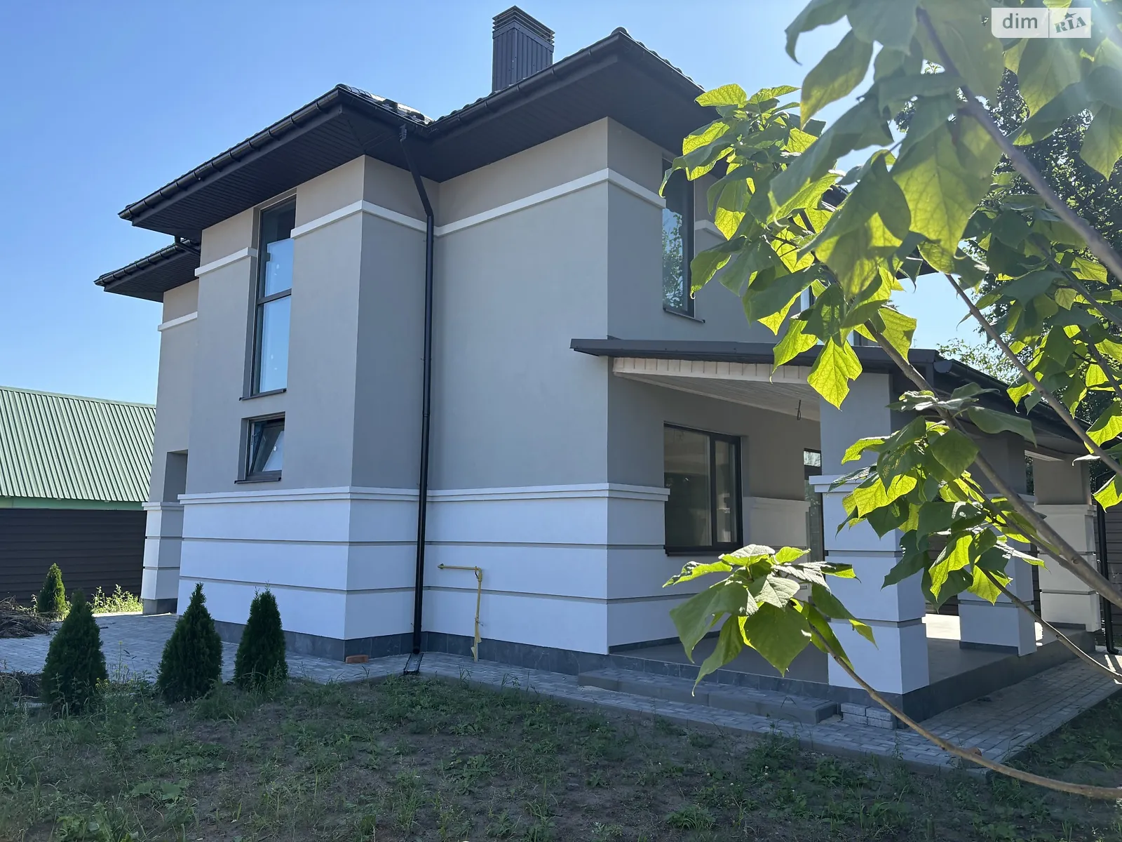 Продается дом на 2 этажа 125 кв. м с бассейном, цена: 137000 $ - фото 1