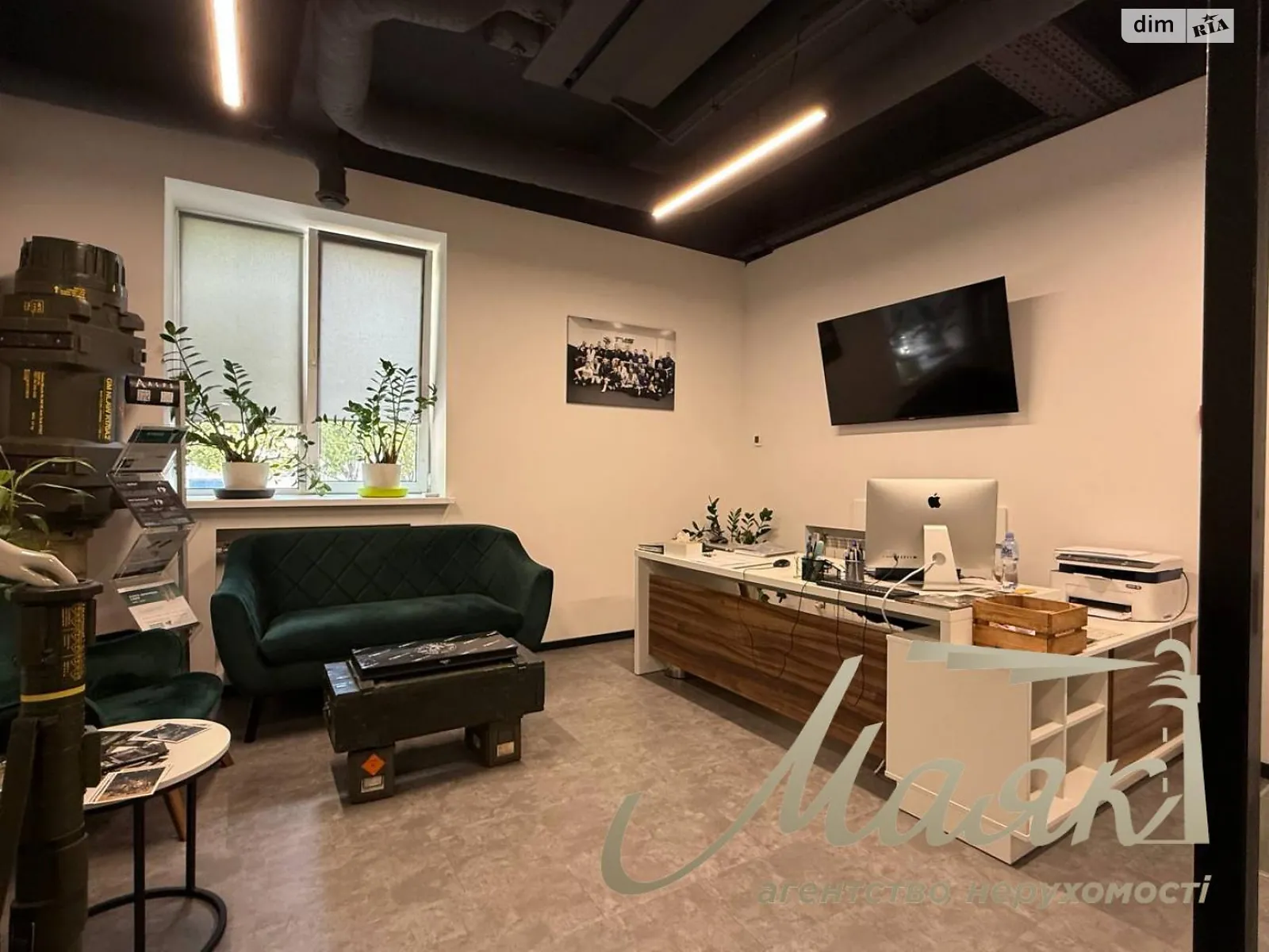 Сдается в аренду офис 172 кв. м в бизнес-центре, цена: 4863 $ - фото 1