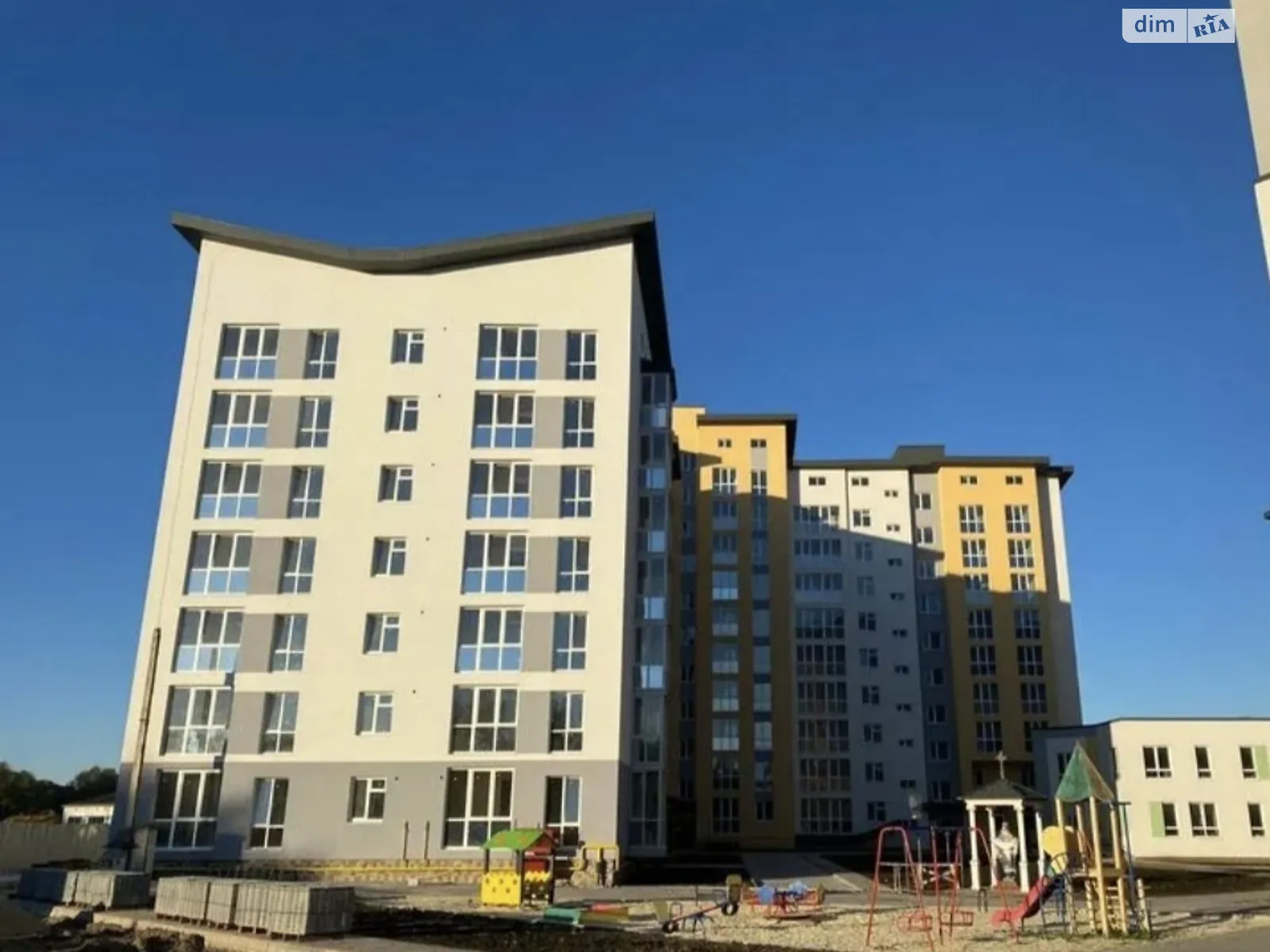 2-комнатная квартира 86.8 кв. м в Тернополе, ул. Микулинецкая, 116 - фото 1