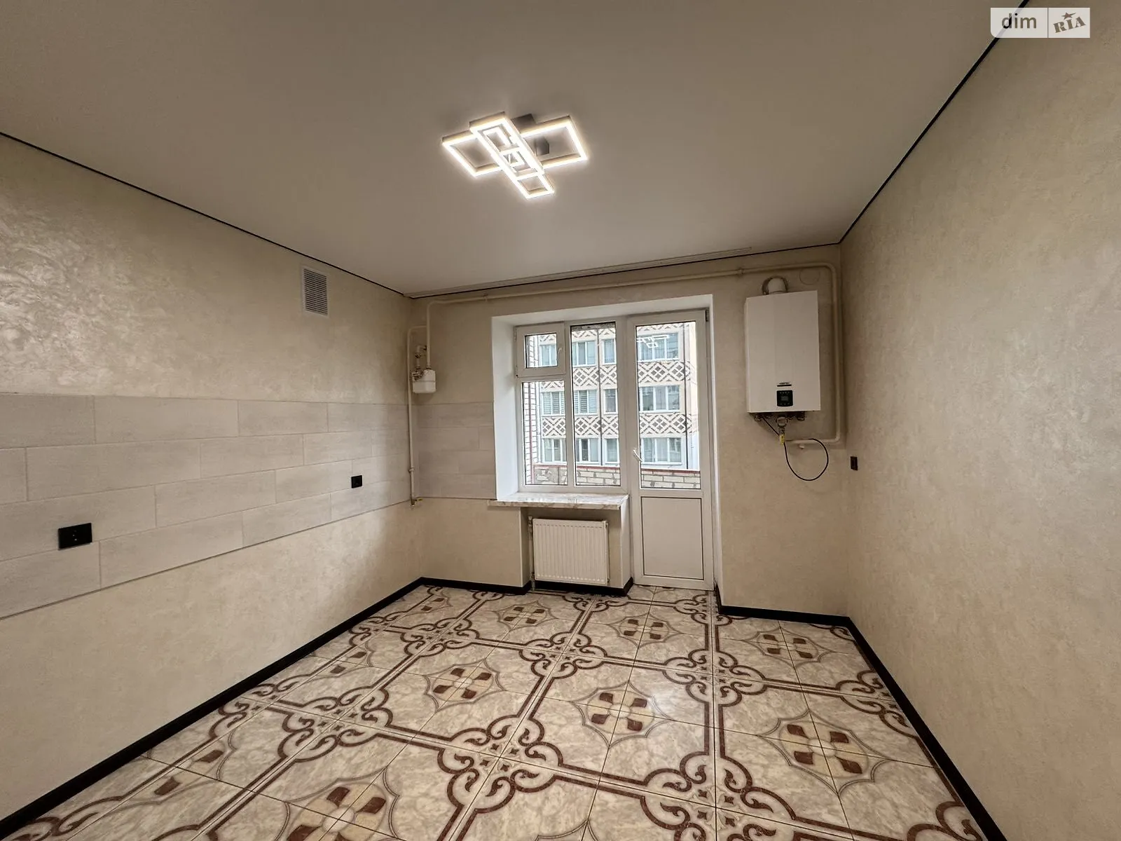 Продается 1-комнатная квартира 44 кв. м в Хмельницком, ул. Казацкая - фото 1