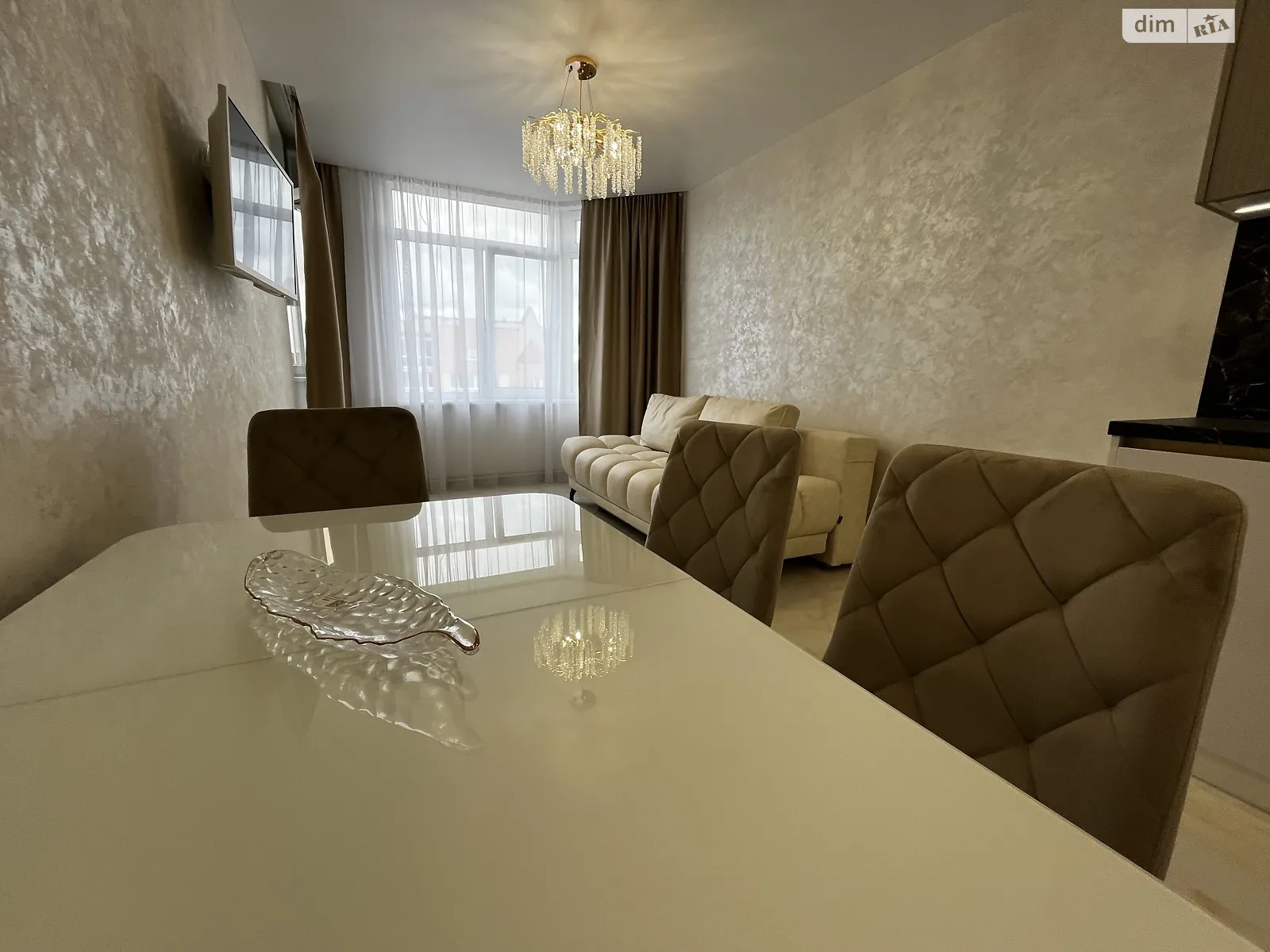 2-комнатная квартира 75 кв. м в Тернополе, ул. Киевская, 9Д - фото 1