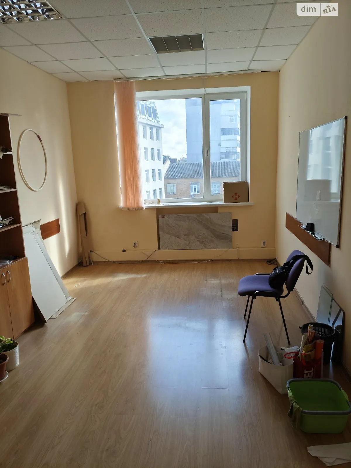 Сдается в аренду офис 34 кв. м в бизнес-центре, цена: 6800 грн - фото 1