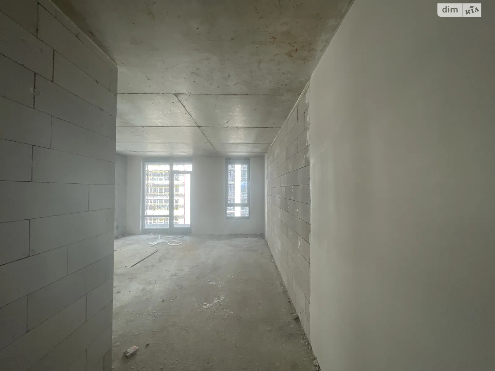 Продается 1-комнатная квартира 38 кв. м в Ивано-Франковске, ул. Левицкого Романа, 4 - фото 1