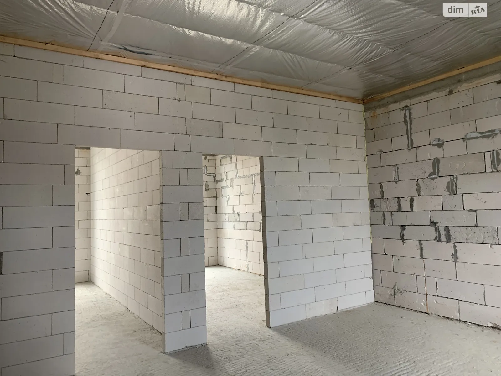 2-комнатная квартира 83.6 кв. м в Тернополе, ул. Братьев Гжицких(Гжицких Братьев) - фото 1