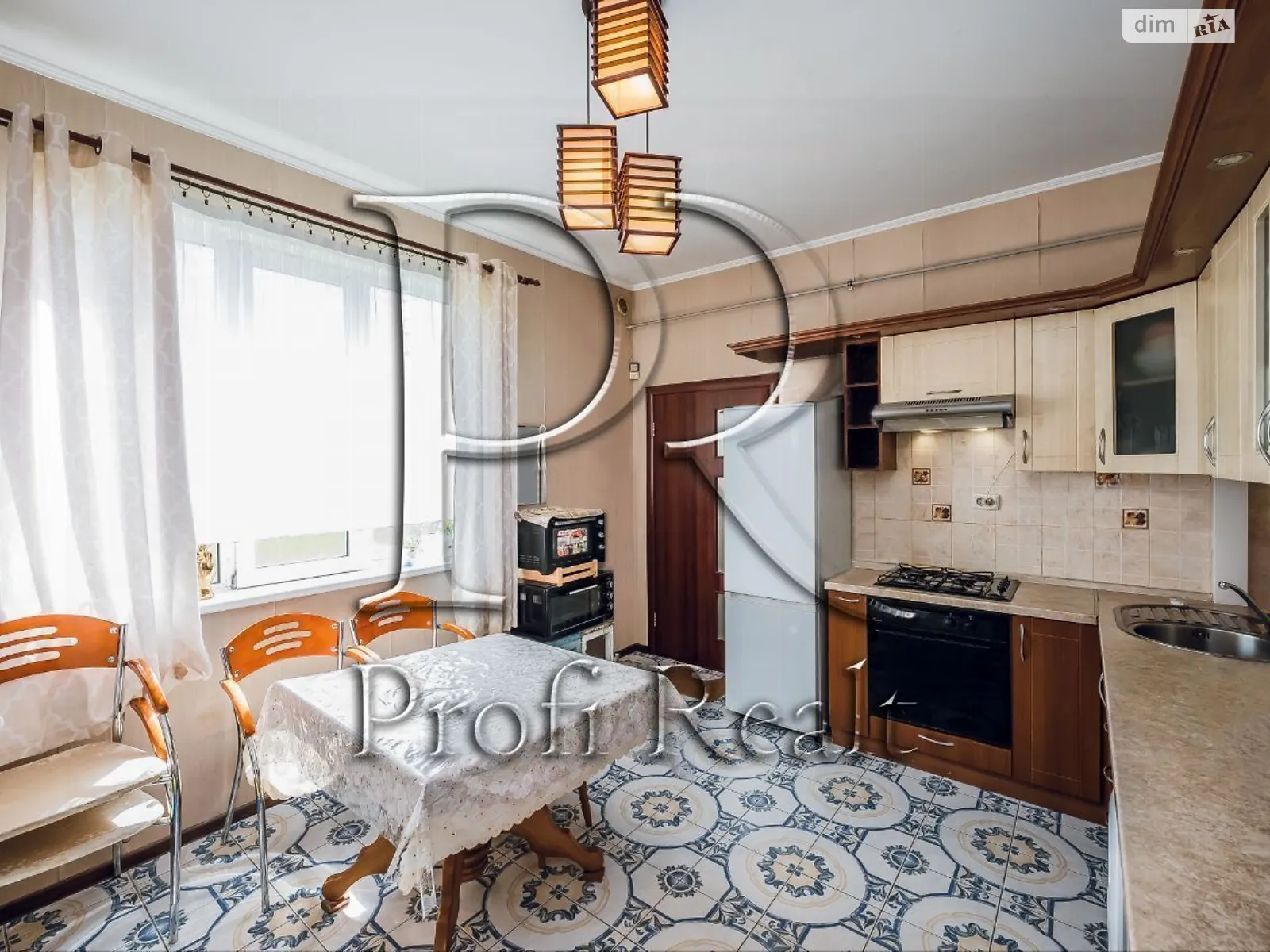 Продается дом на 2 этажа 152.6 кв. м с бассейном, цена: 127000 $ - фото 1