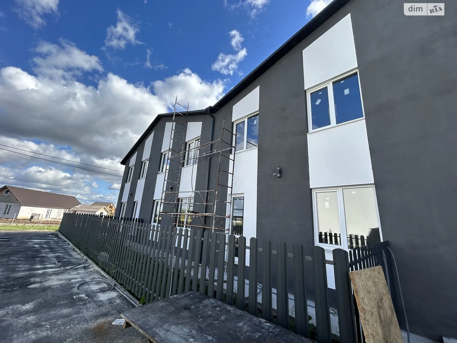 Продается 1-комнатная квартира 47 кв. м в Гнатовке, ул. Уютная - фото 1