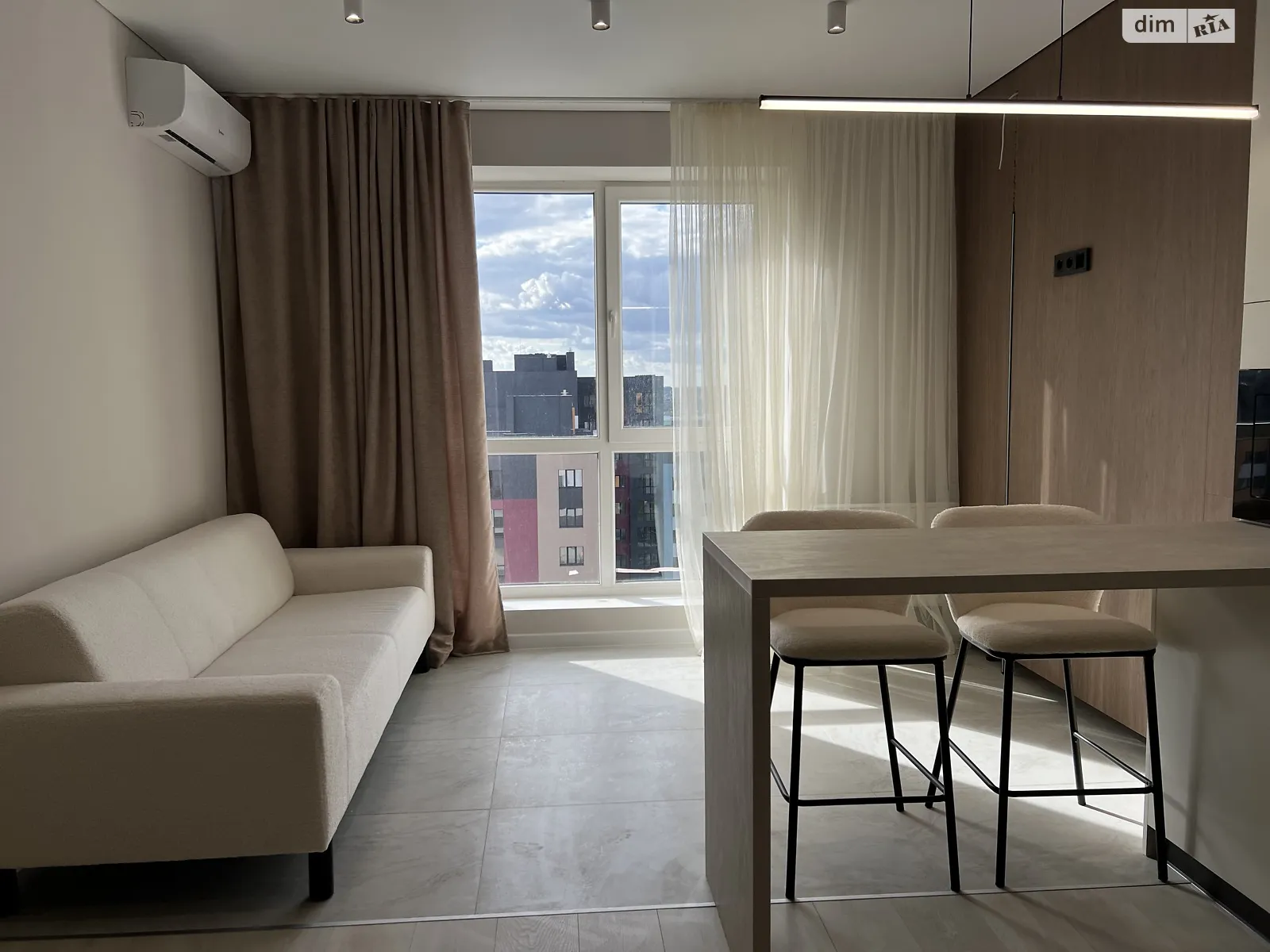 Продається 1-кімнатна квартира 42 кв. м у Рівному, вул. Студентська - фото 1